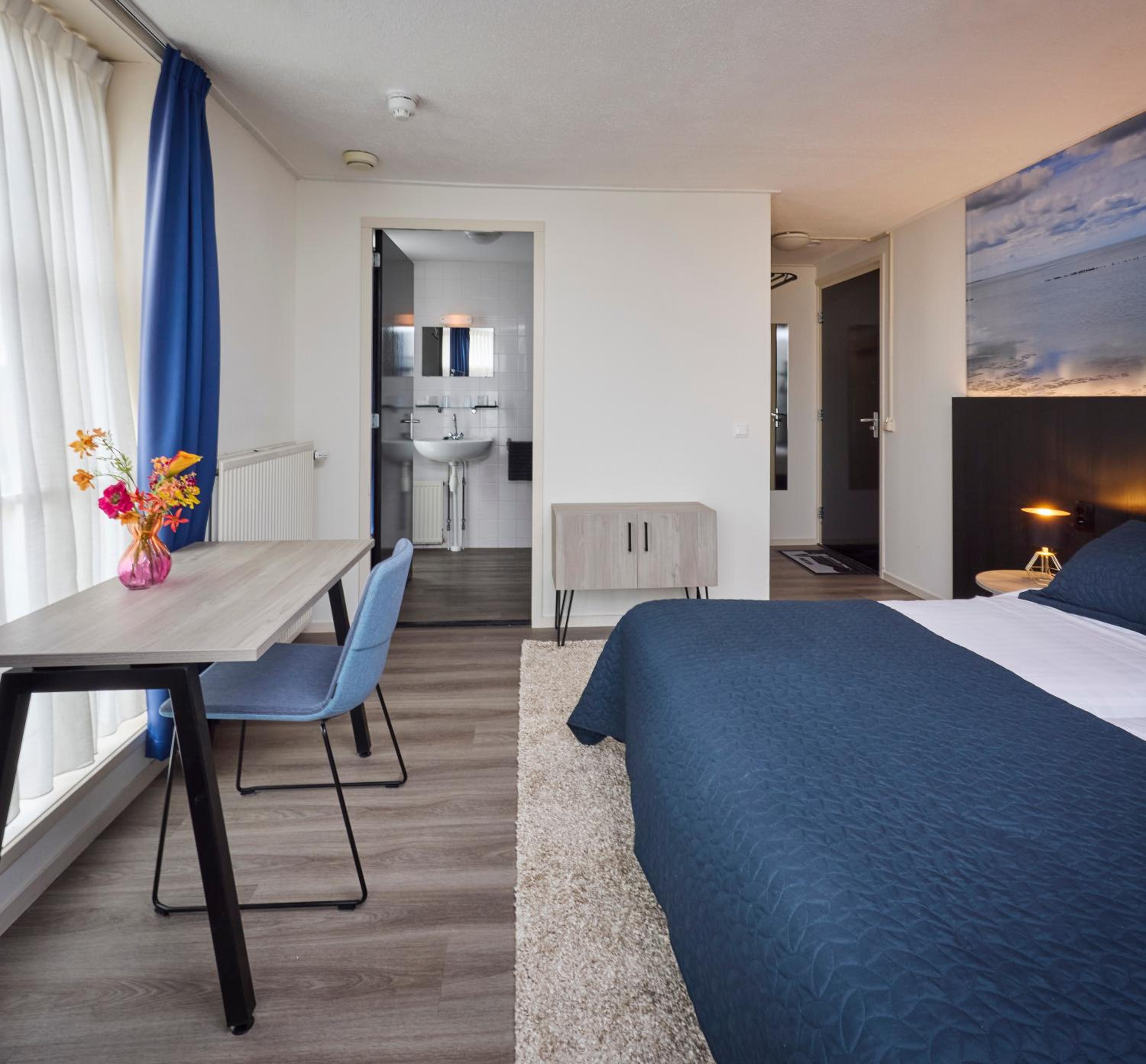 Double Room - Photo 11