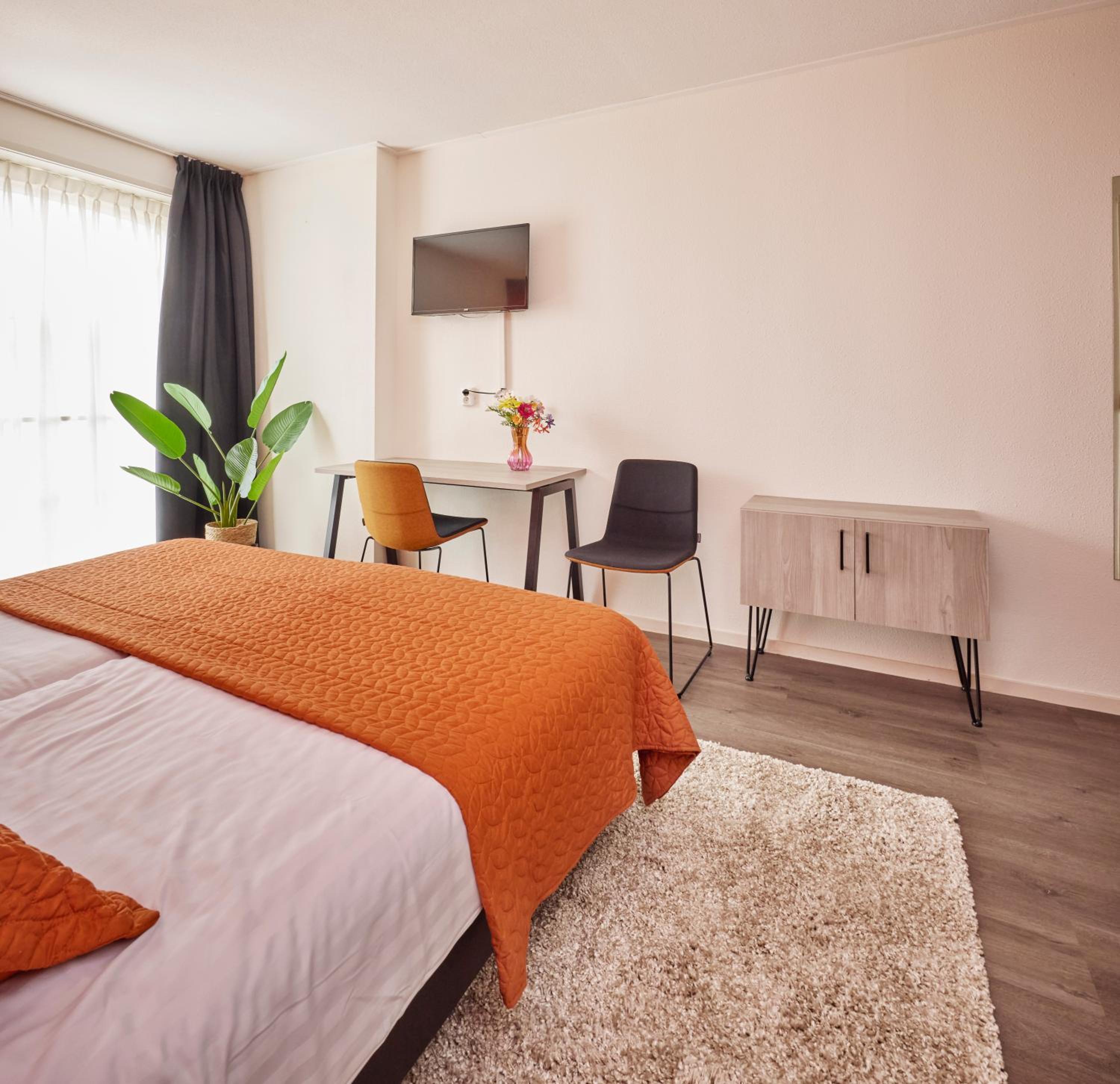 Double Room - Photo 5