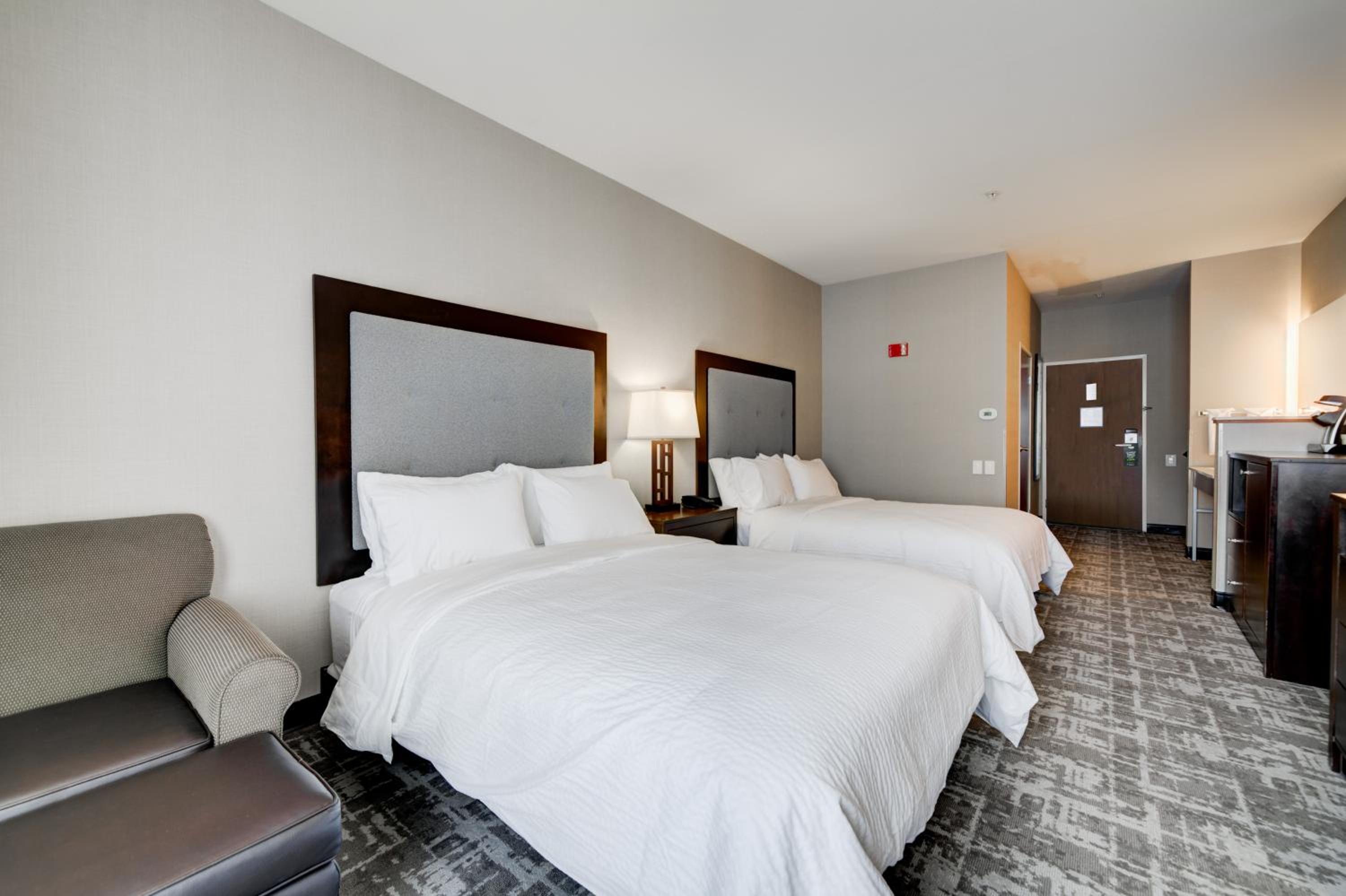 Deluxe Double Room with Two Double Beds - Non-Smoking - Photo 1