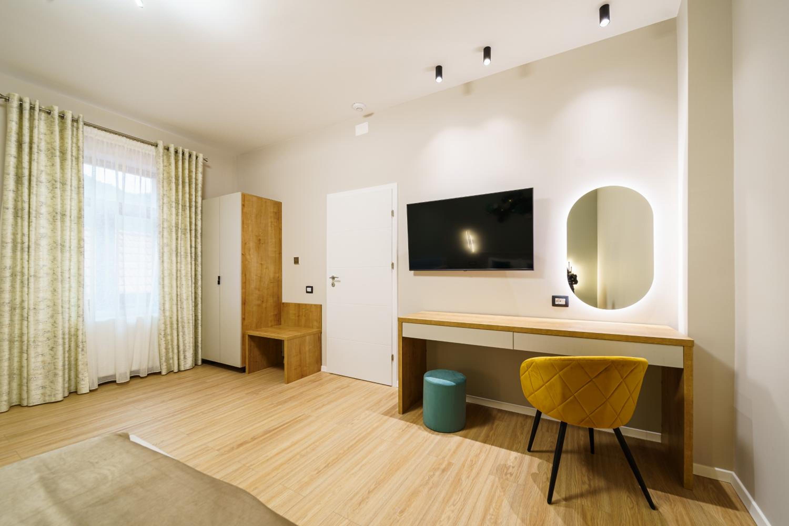 One-Bedroom Superior Apartment photo 3