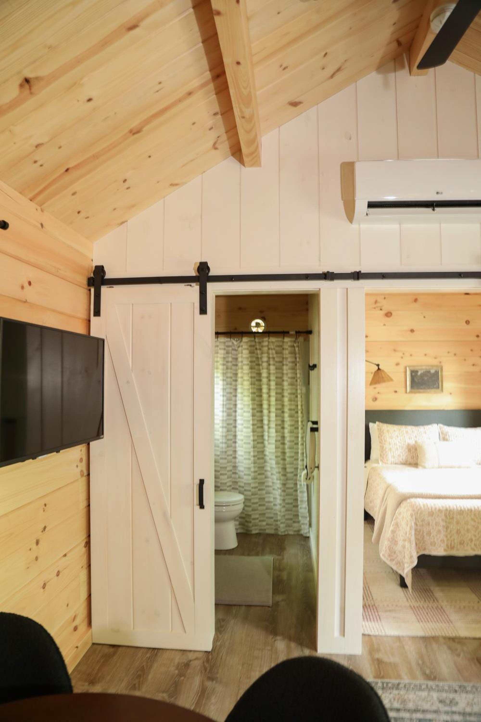 Three-Bedroom Cottage photo 1