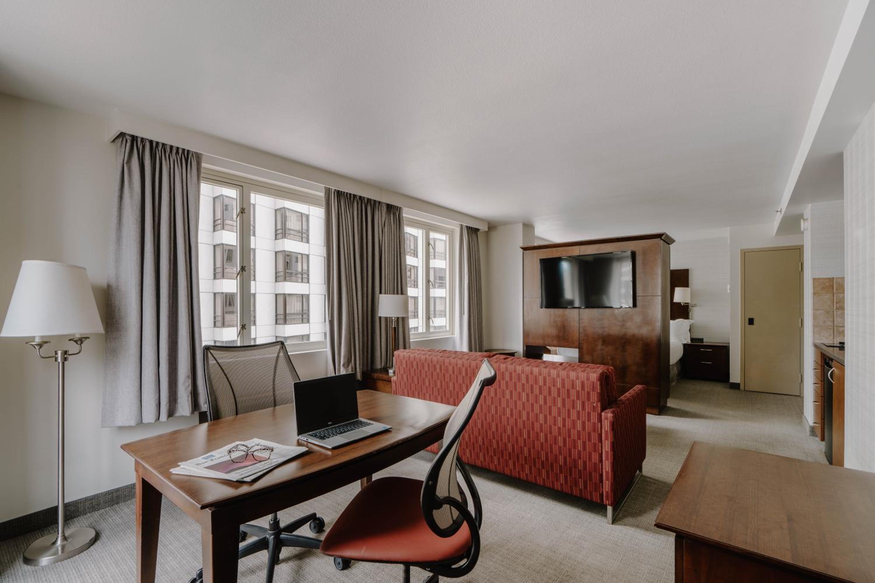 Diplomat Suite With Terrace And Kitchenette