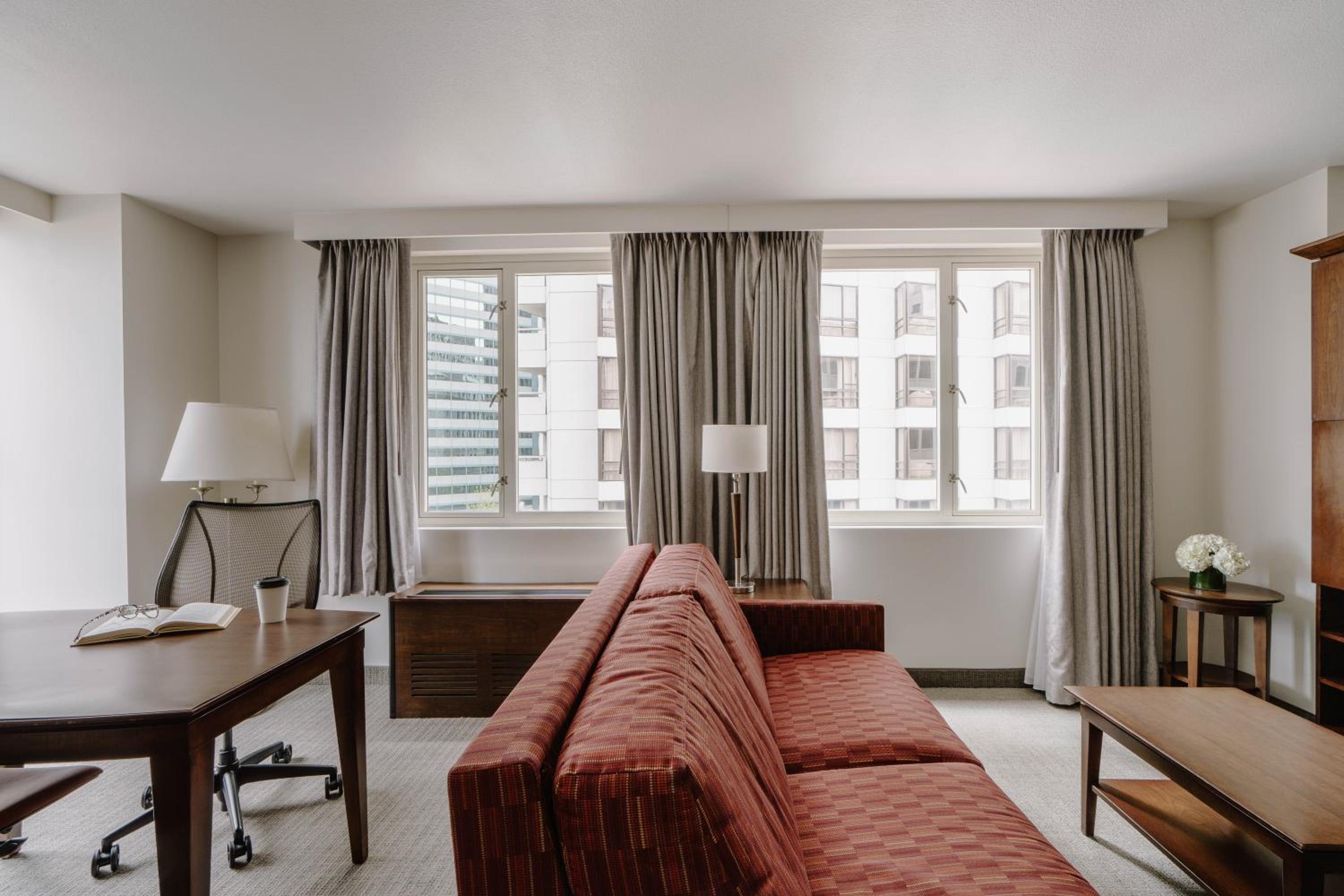 Diplomat Suite With Terrace And Kitchenette thumbnail 6