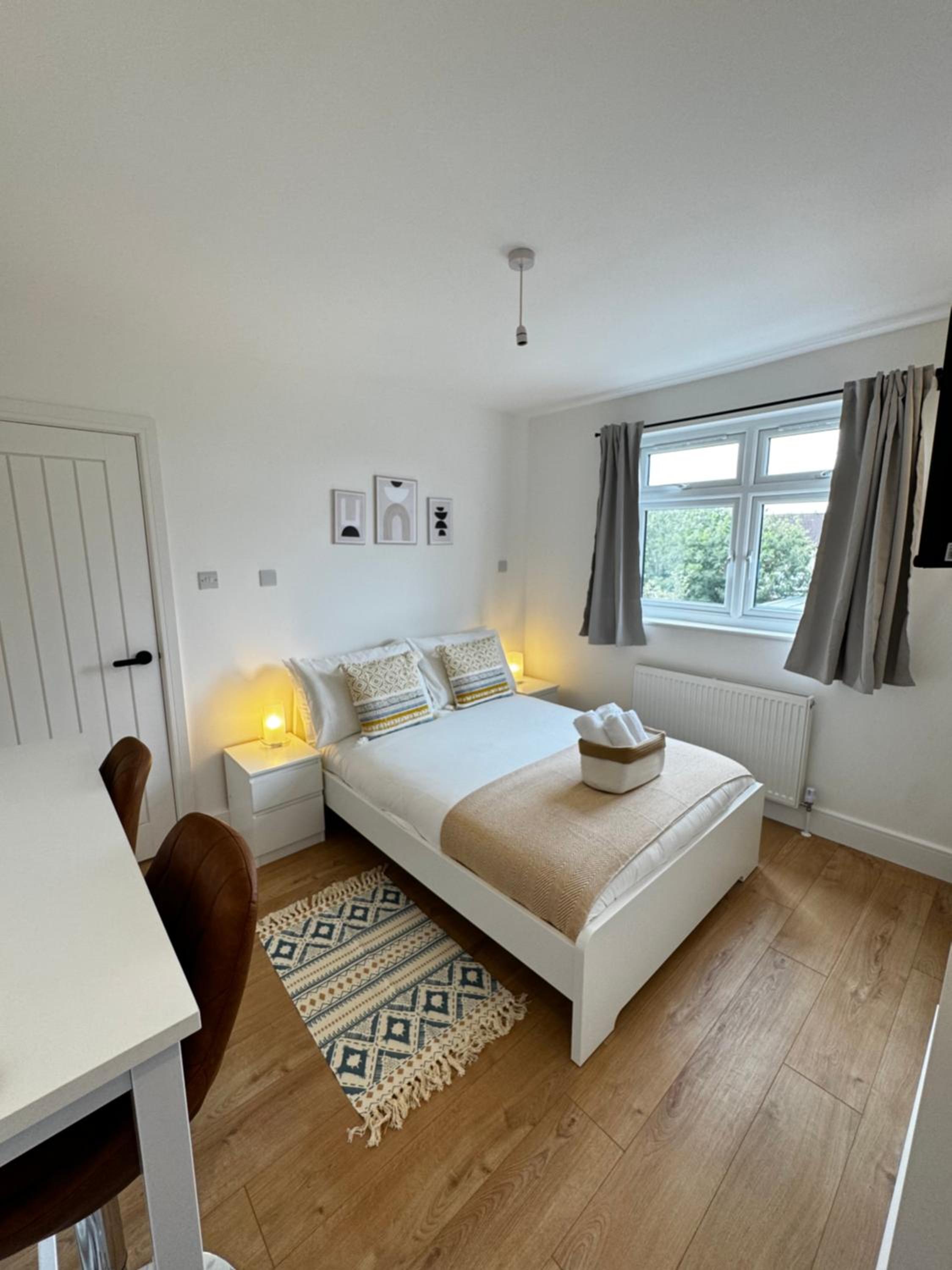 Double Room with Shared Bathroom photo 1
