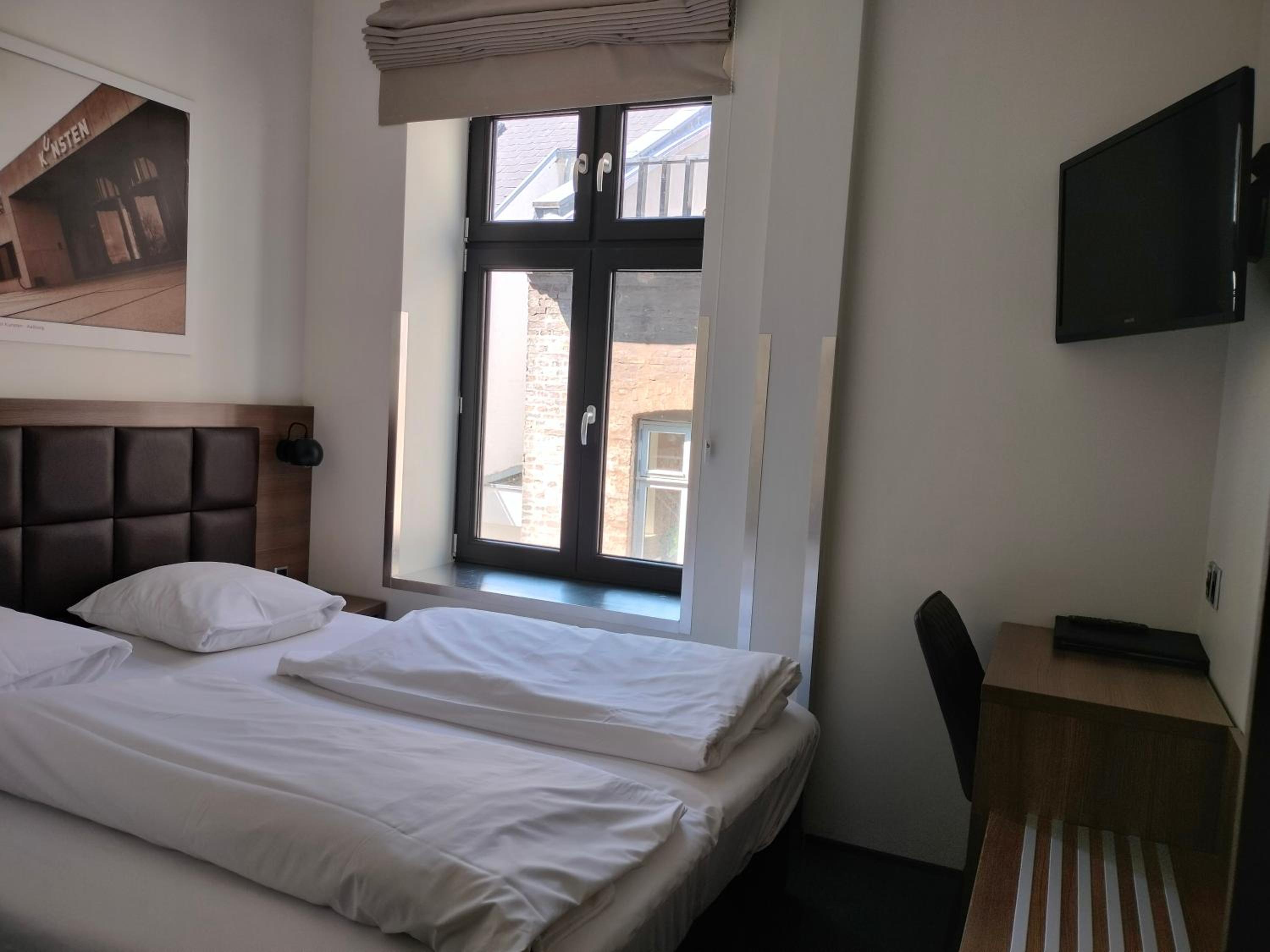 Standard Double Room photo 1