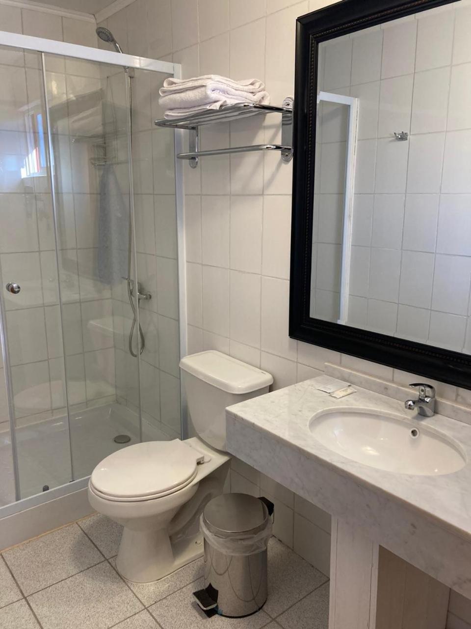 Double or Twin Room photo 3