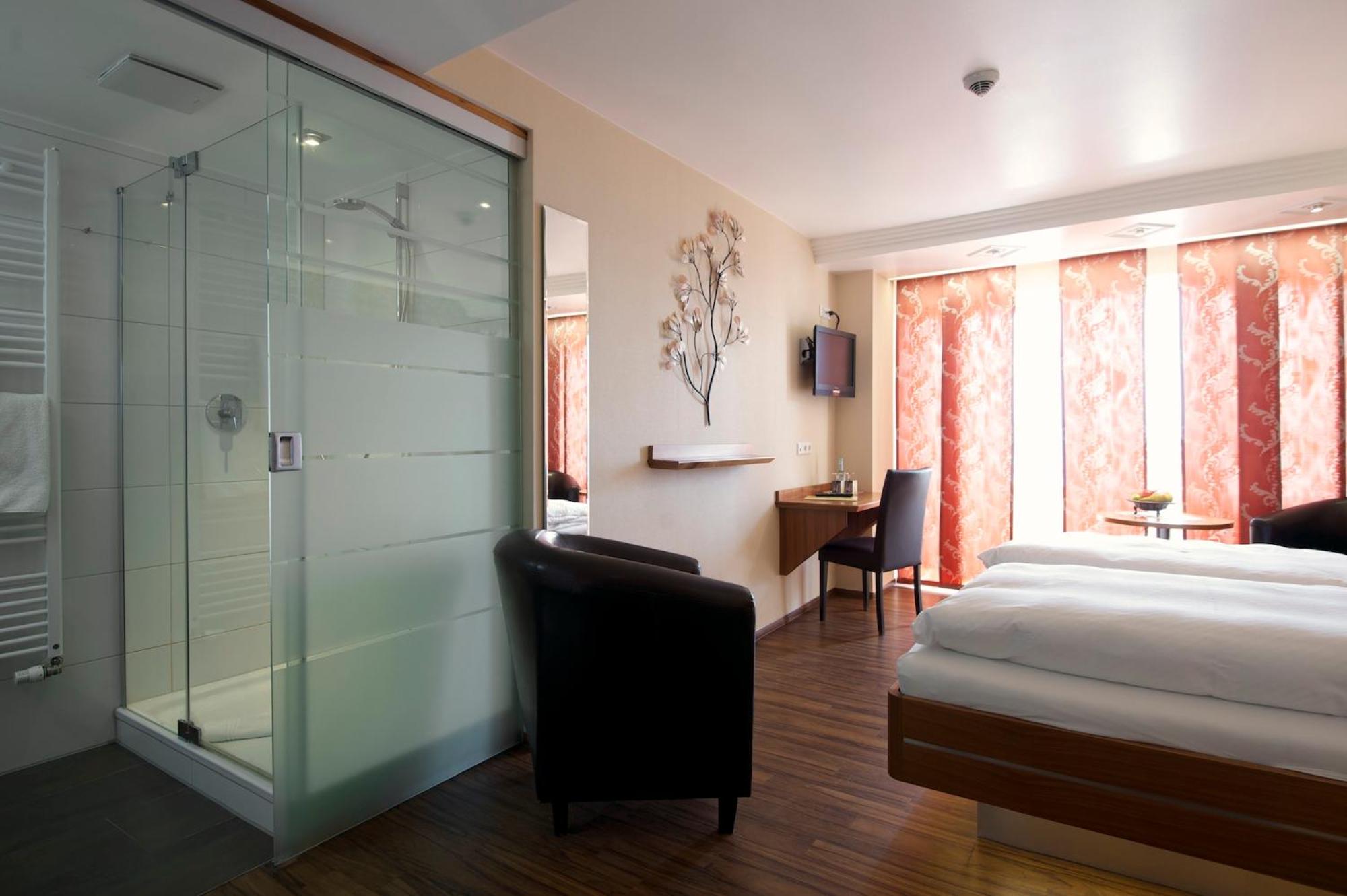 Double Room with Lake View