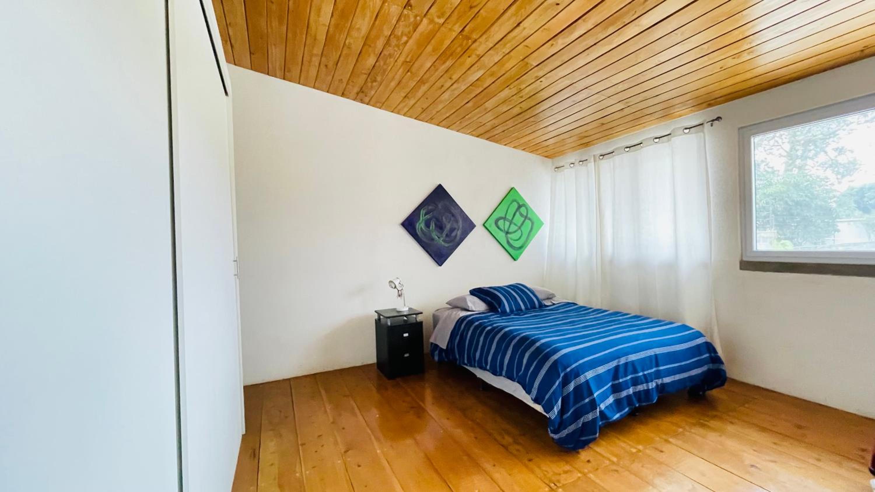 Three-Bedroom Apartment photo 2