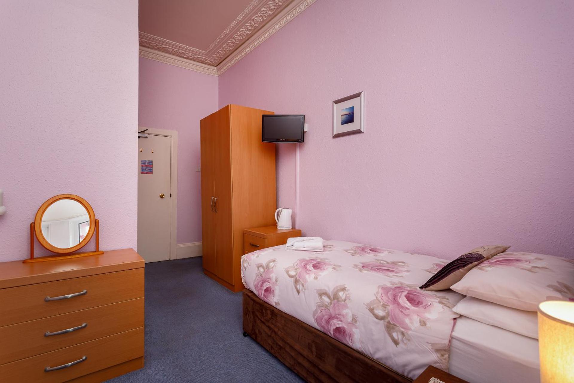 Single Room photo 2