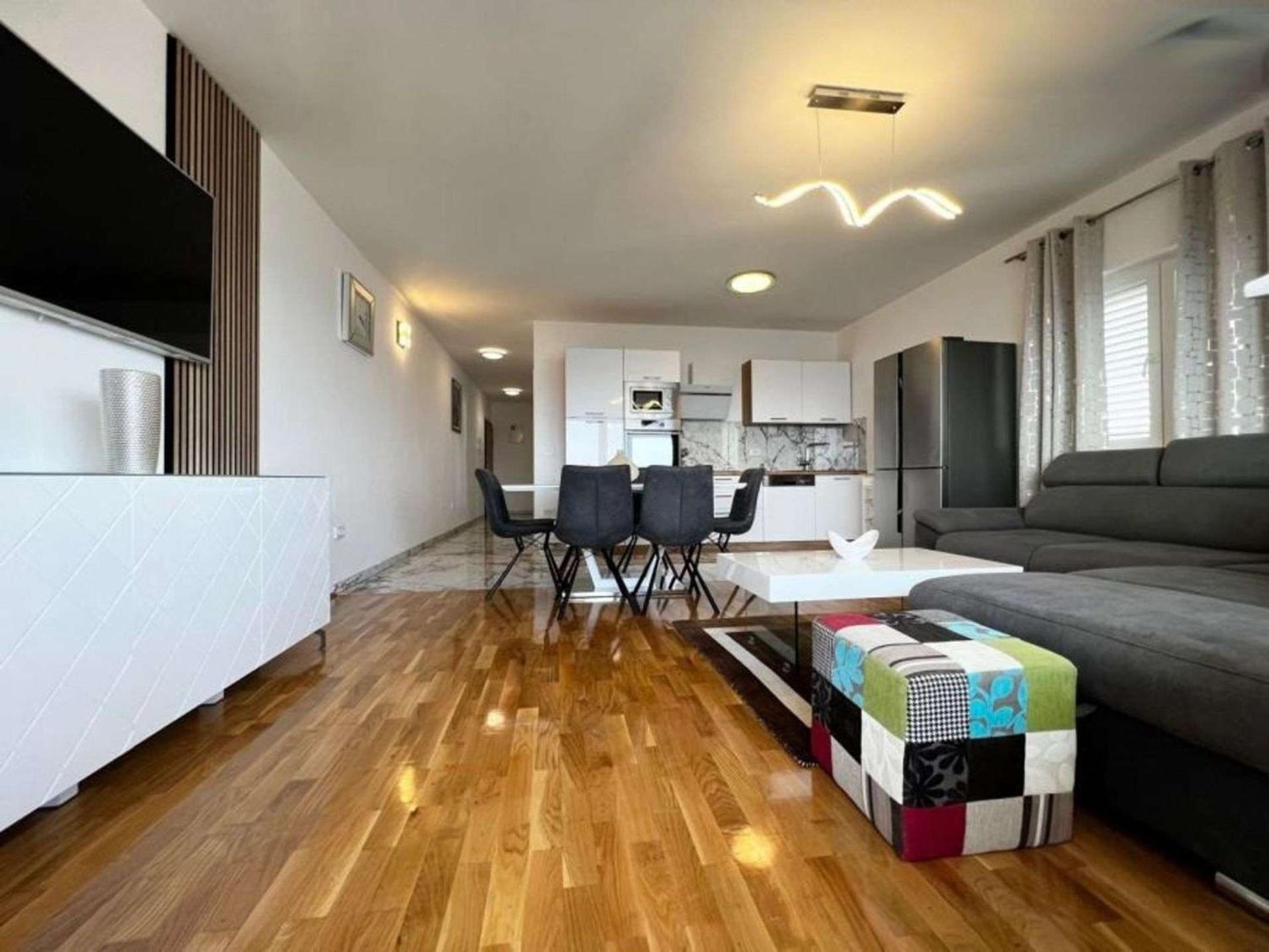 Two-Bedroom Apartment With Terrace And Sea View