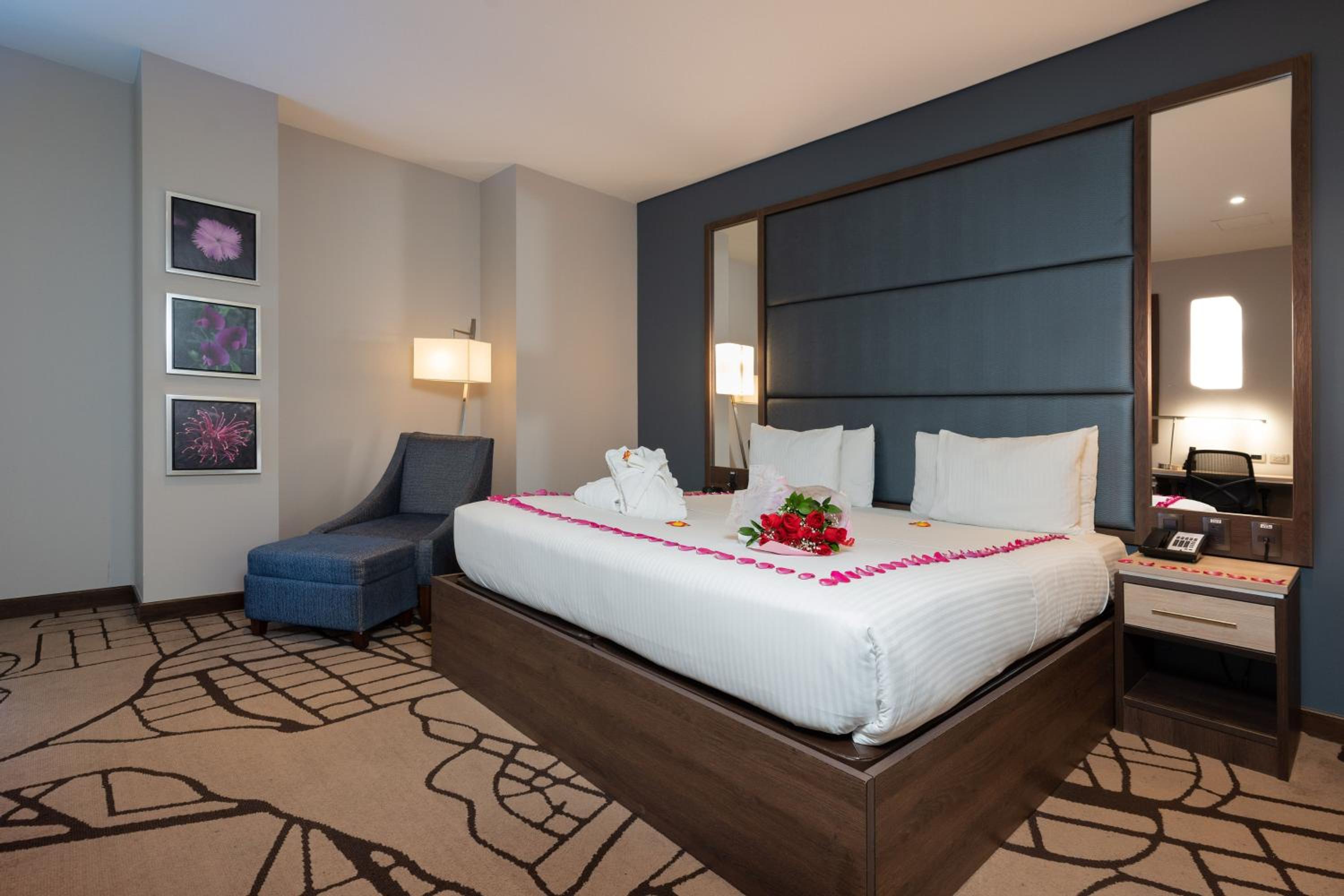 King Room