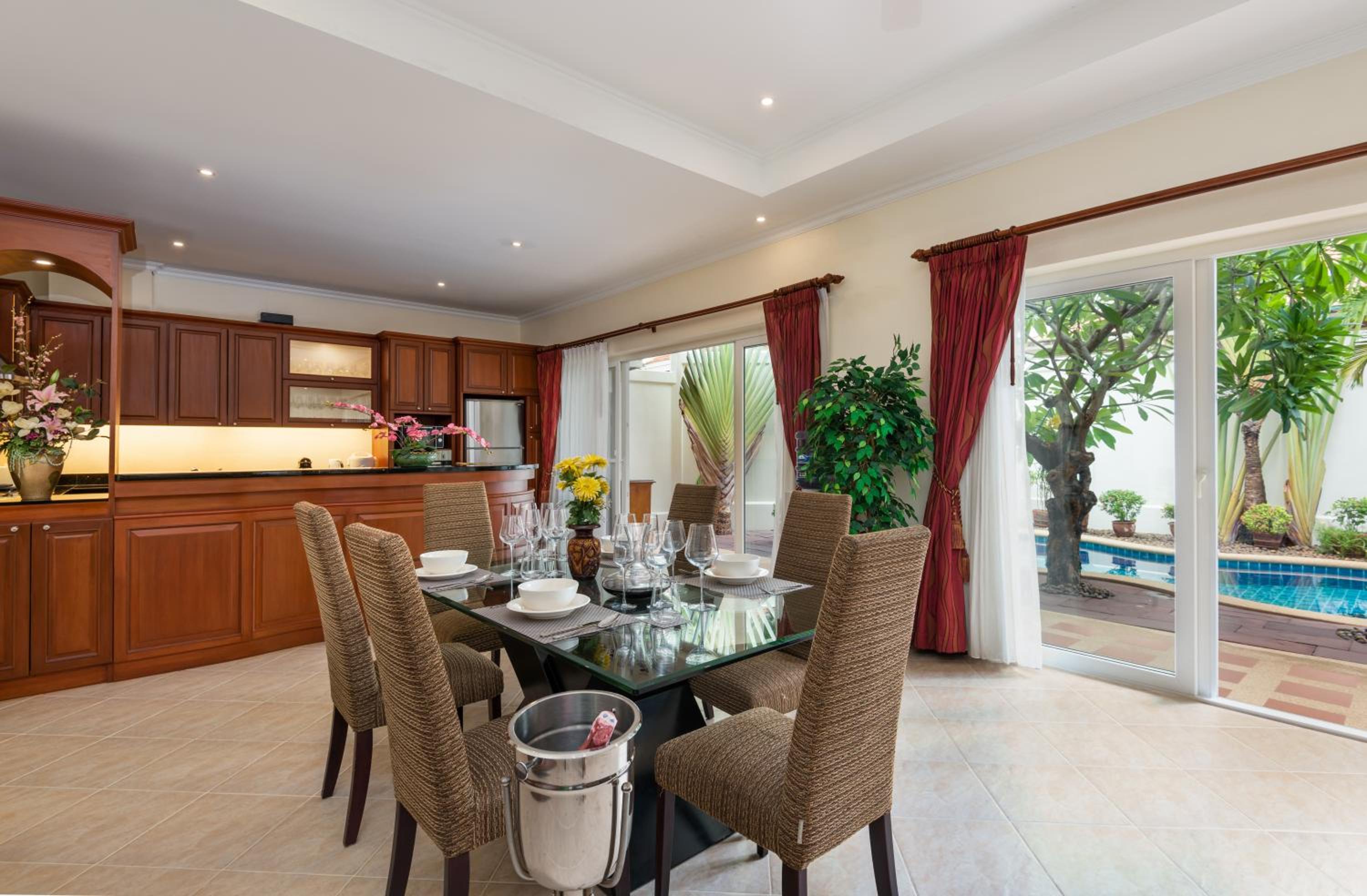 Villa with Private Pool photo 3