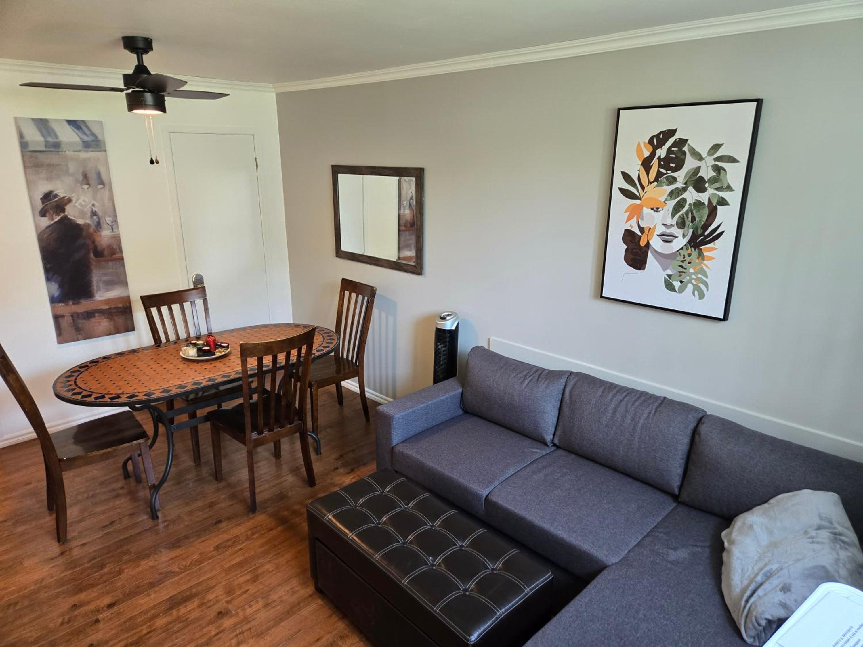 One-Bedroom Apartment photo 2
