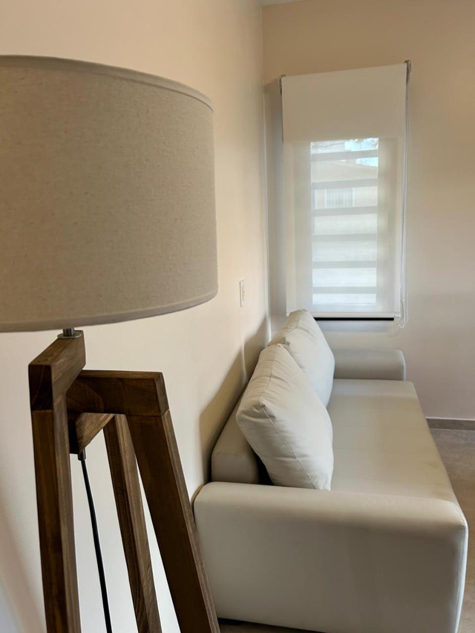 One-Bedroom Apartment with Garden photo 2