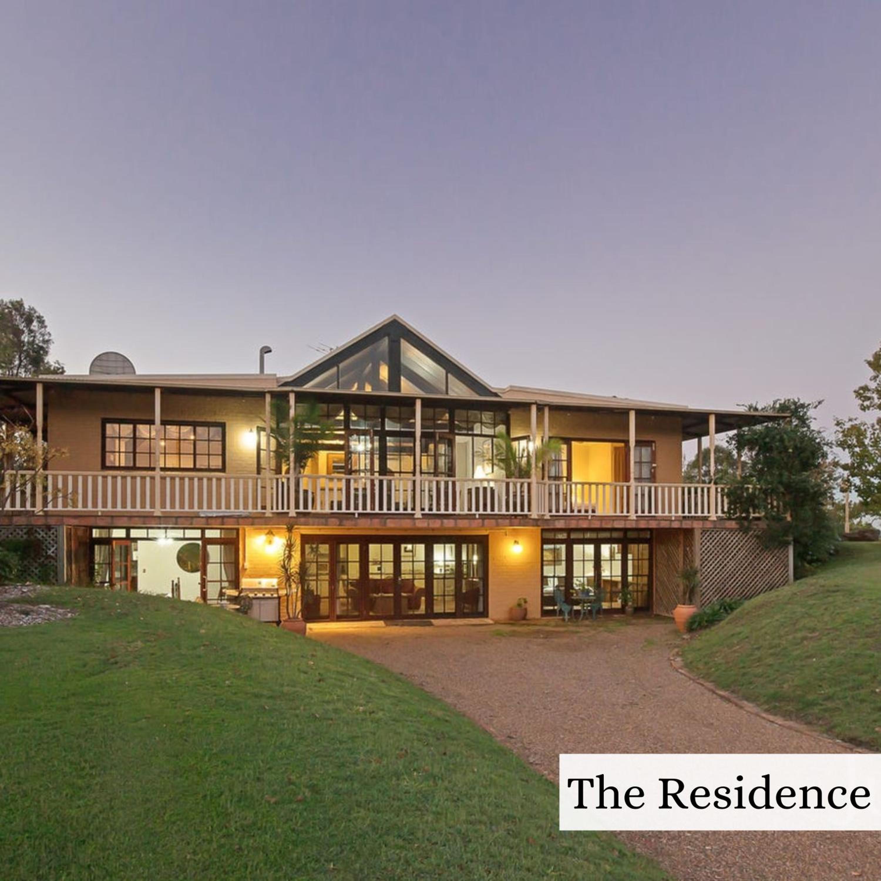 Four-Bedroom House - Photo 16