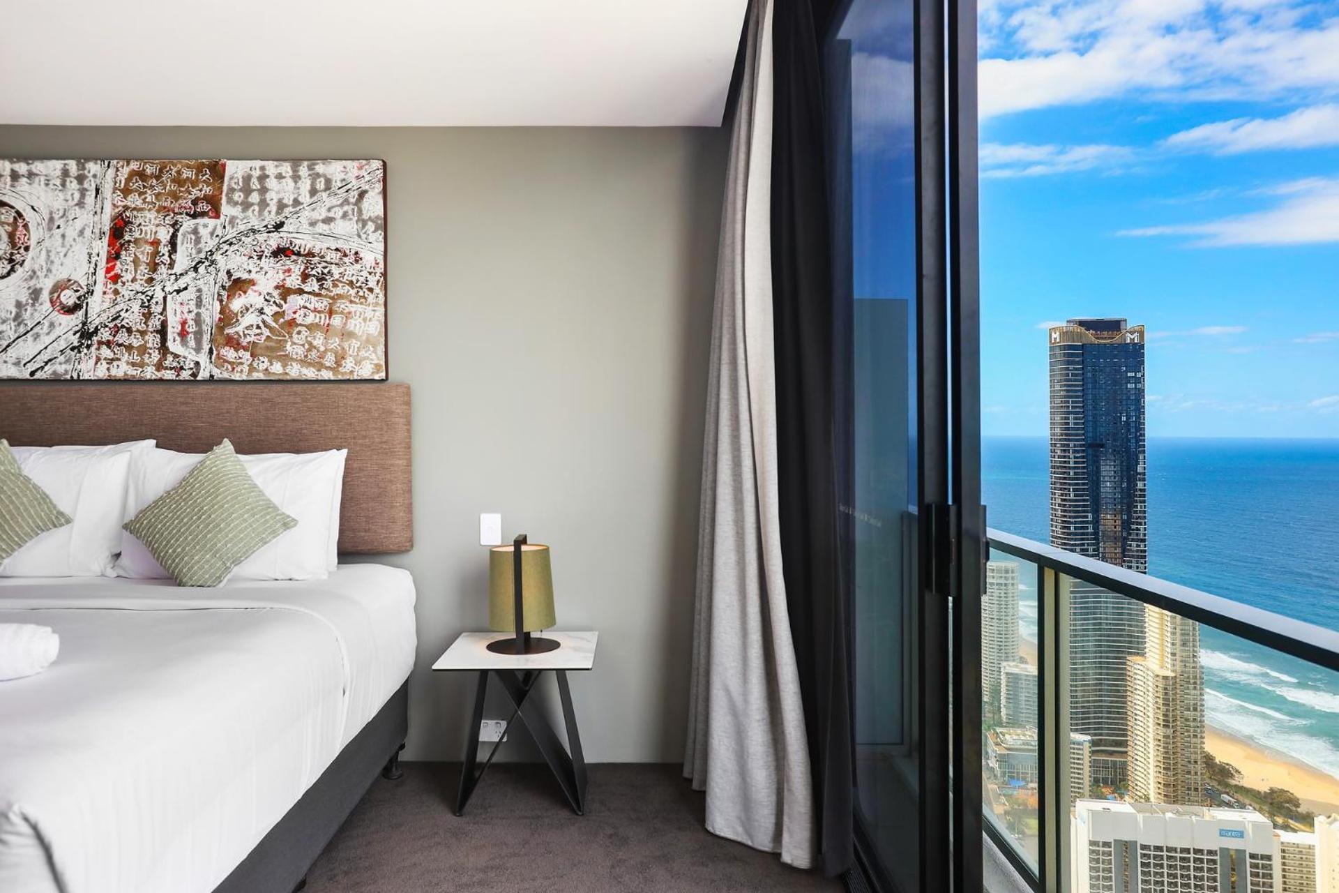 Five-Bedroom Apartment with Sea View - Level 67