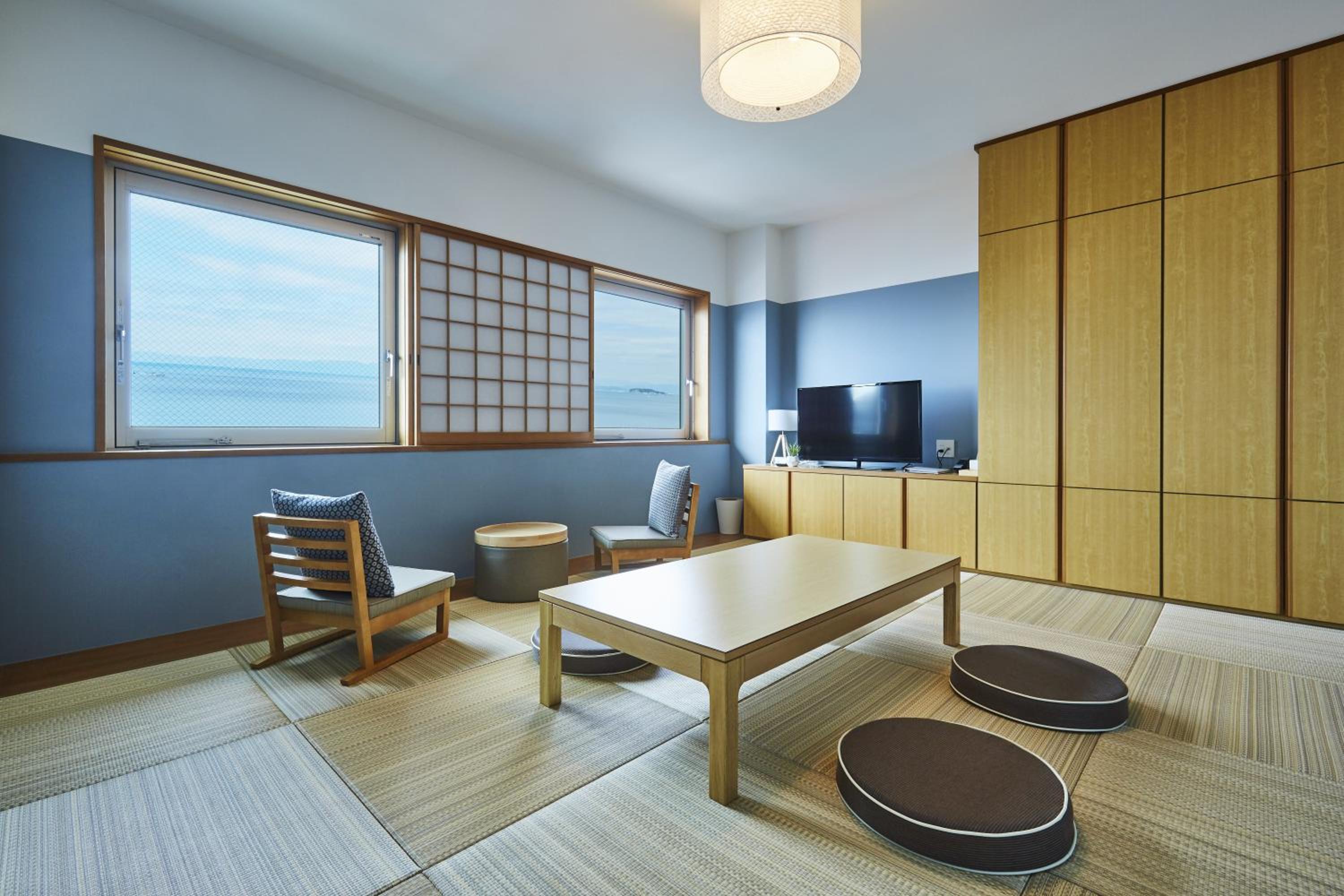 Japanese-Style Room with Sea View and Shared Bathroom