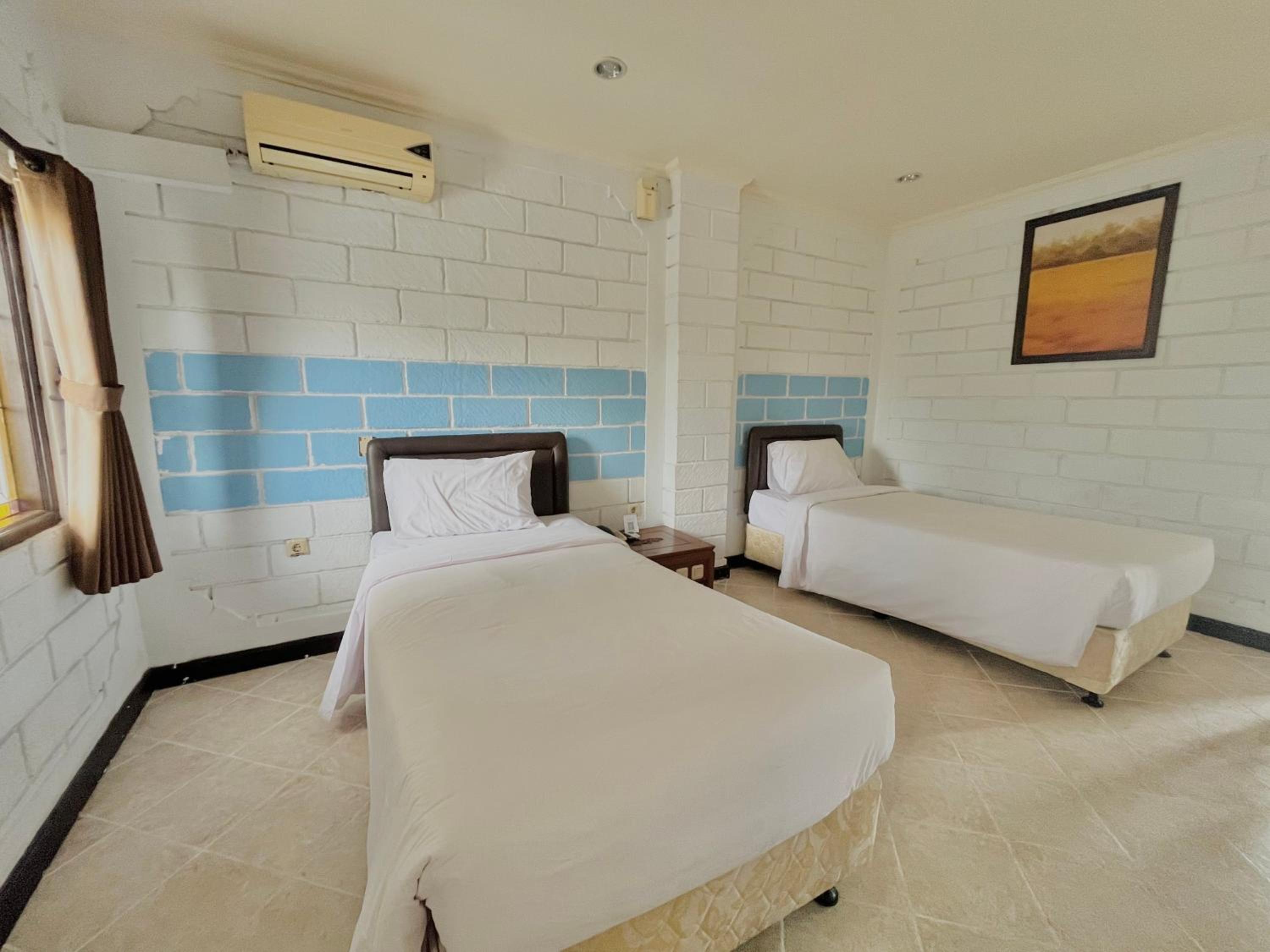 Deluxe Twin Room - Photo 7