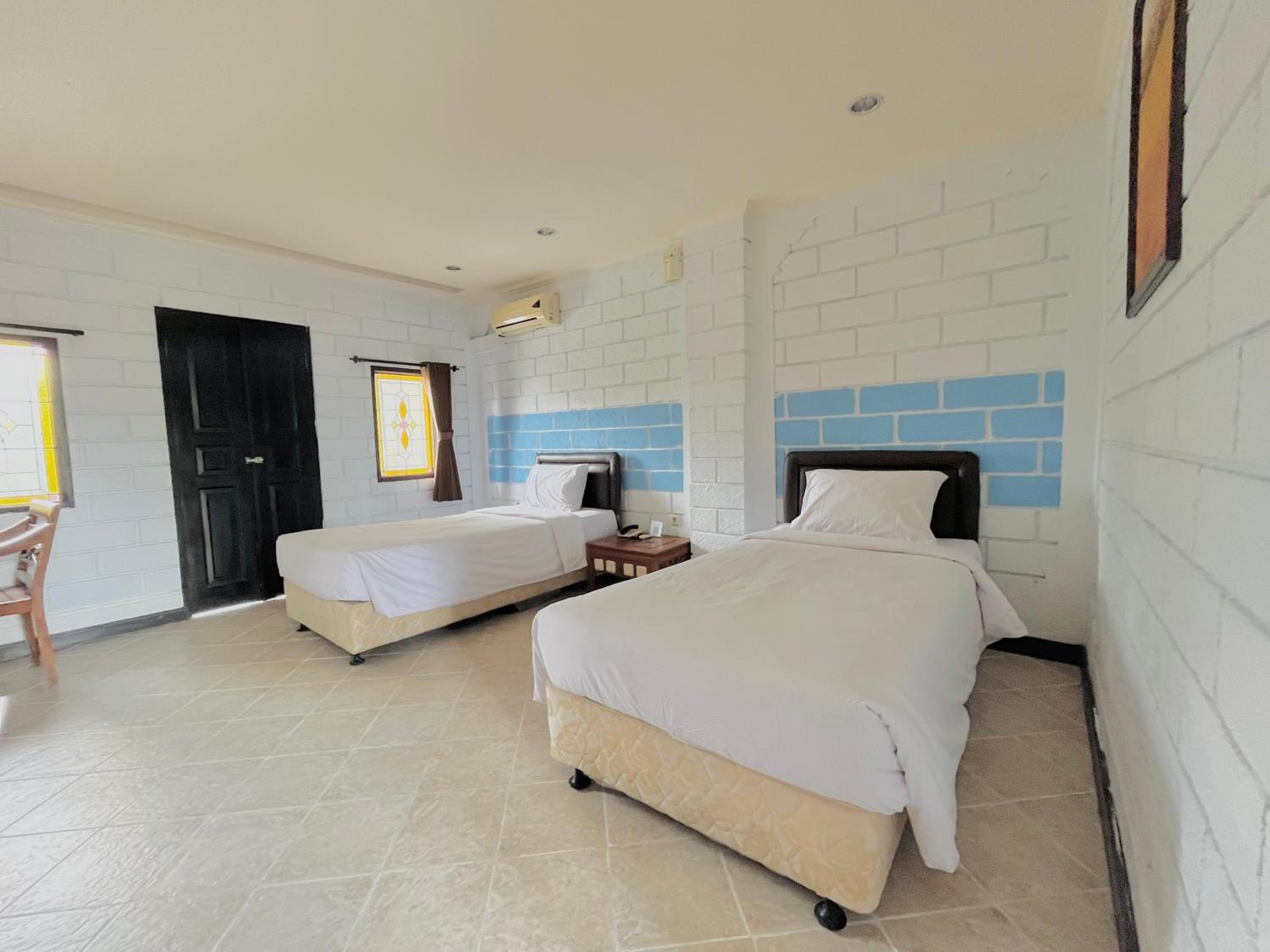 Deluxe Twin Room - Photo 1