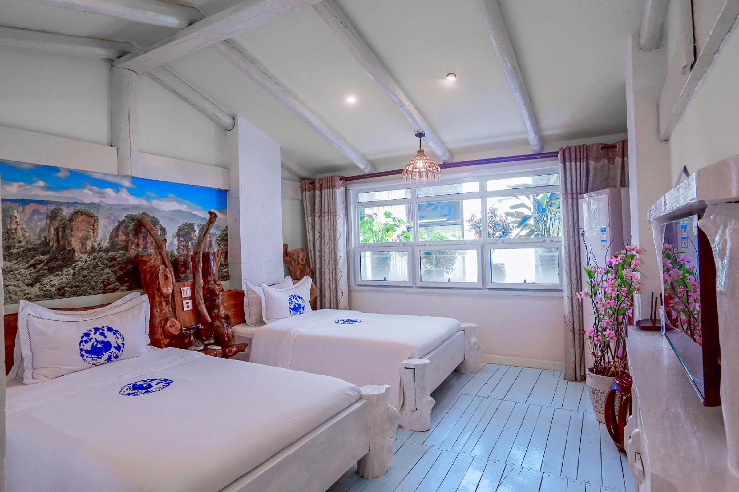 Twin Room with Private Bathroom photo 3