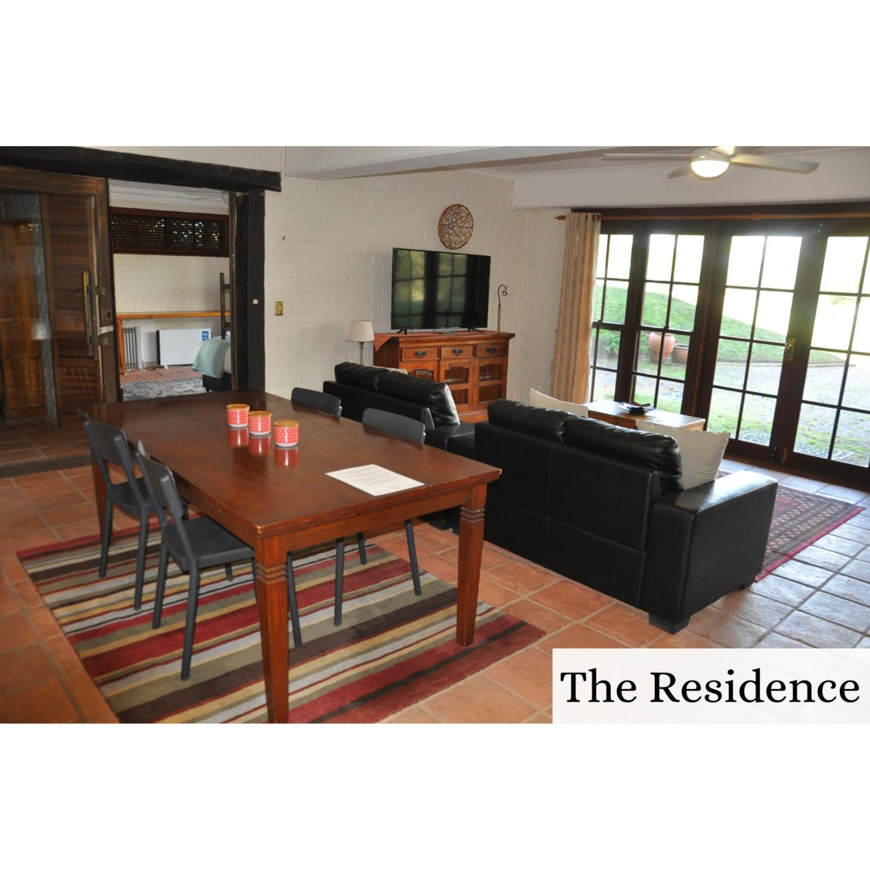 Four-Bedroom House - Photo 8