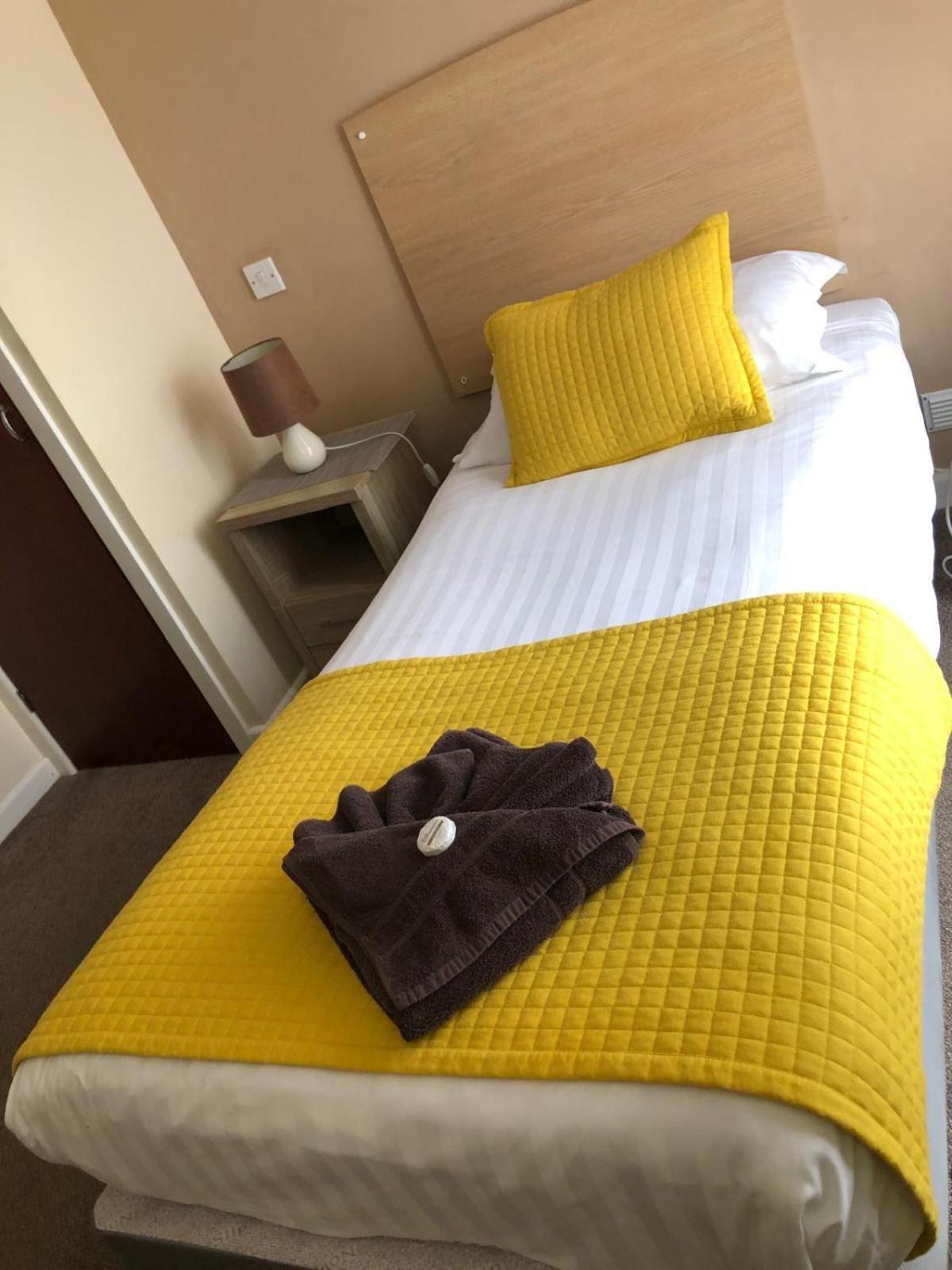Single Room photo 2