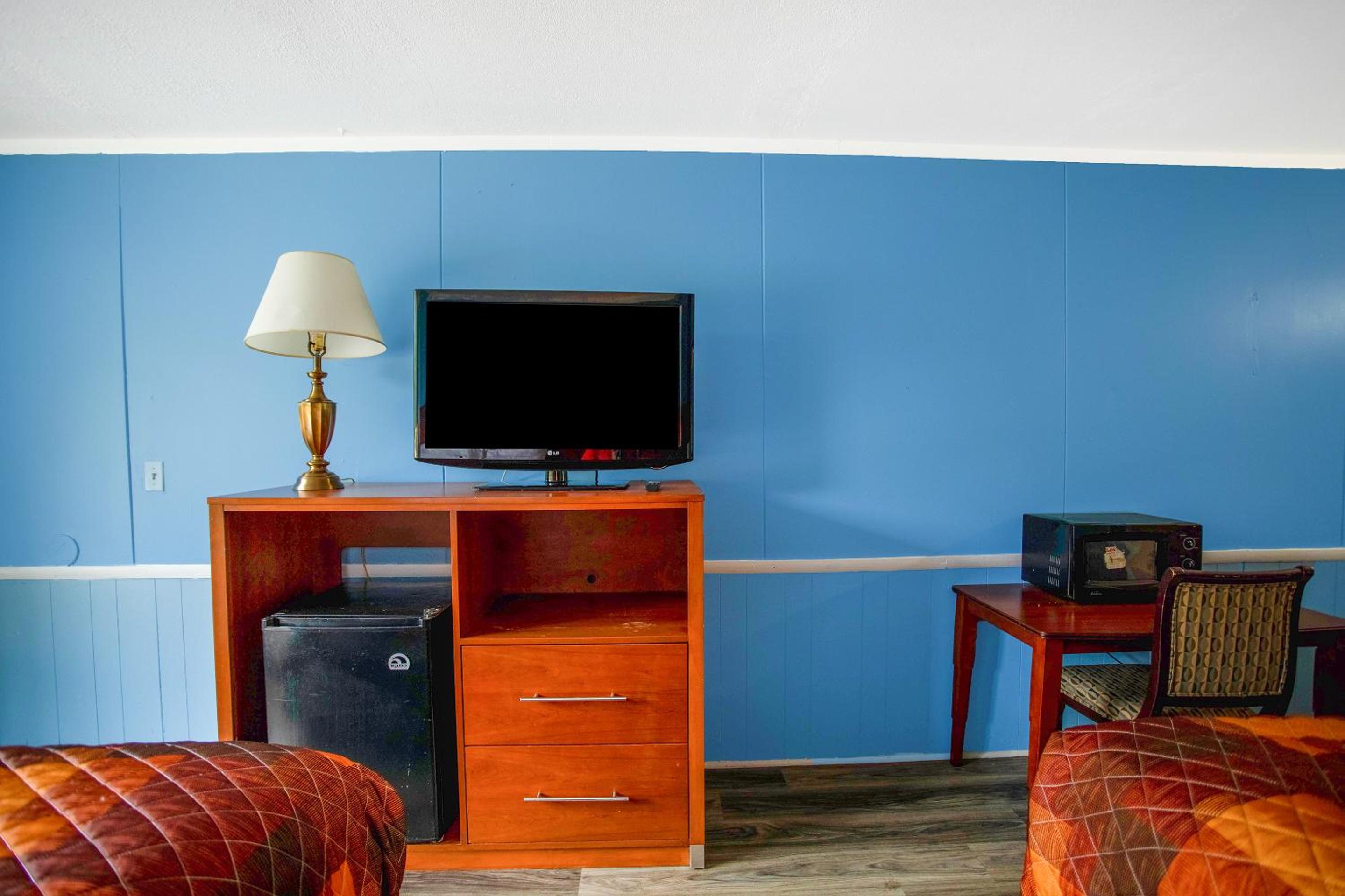 Double Room with Two Double Beds Smoking - Photo 4