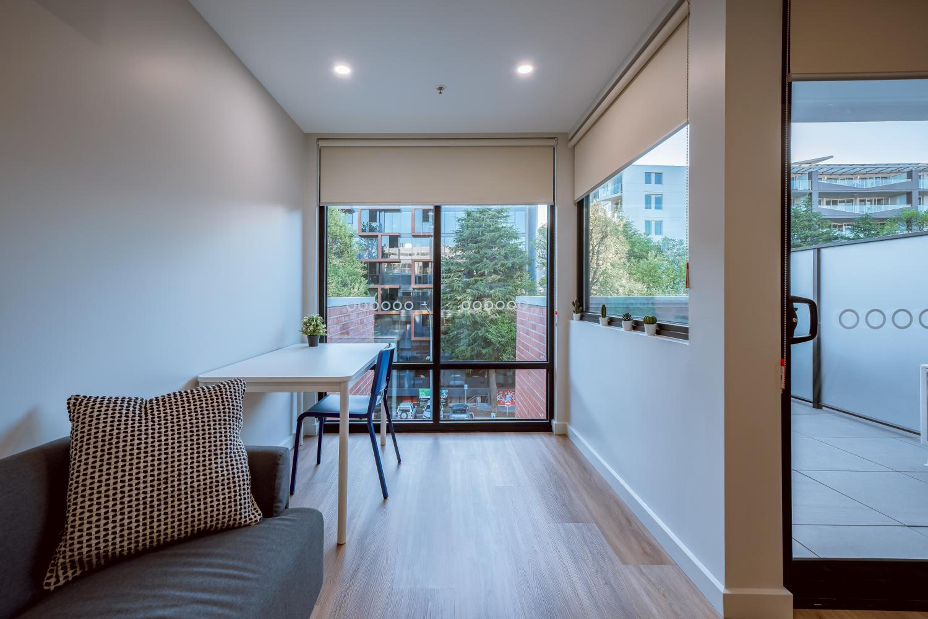 One-Bedroom Apartment photo 1