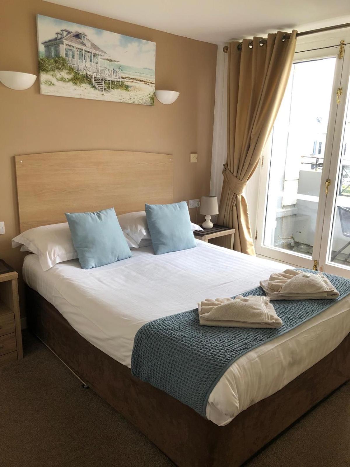 Standard Double Room photo 2