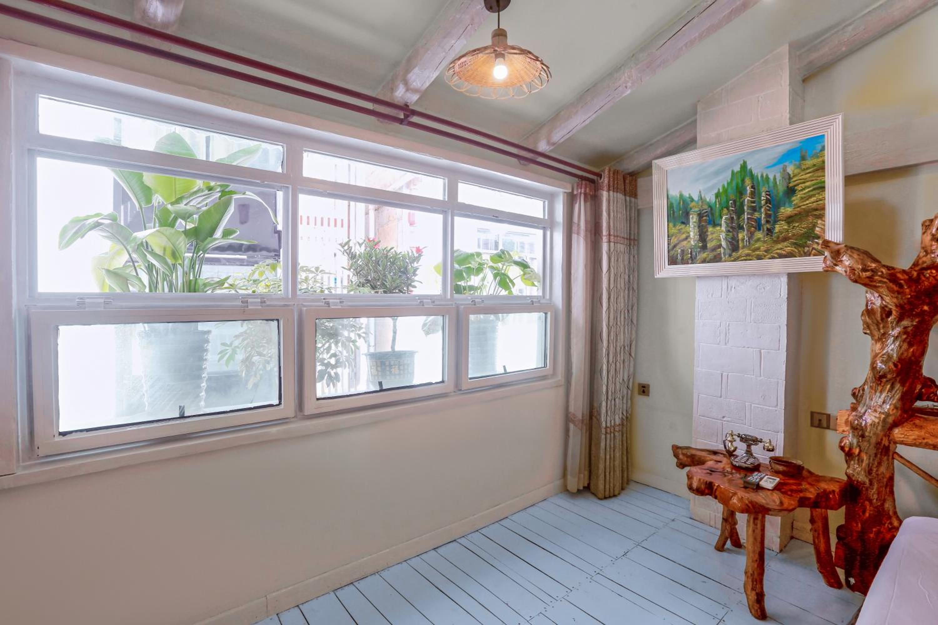 Family Room with Private Bathroom photo 1