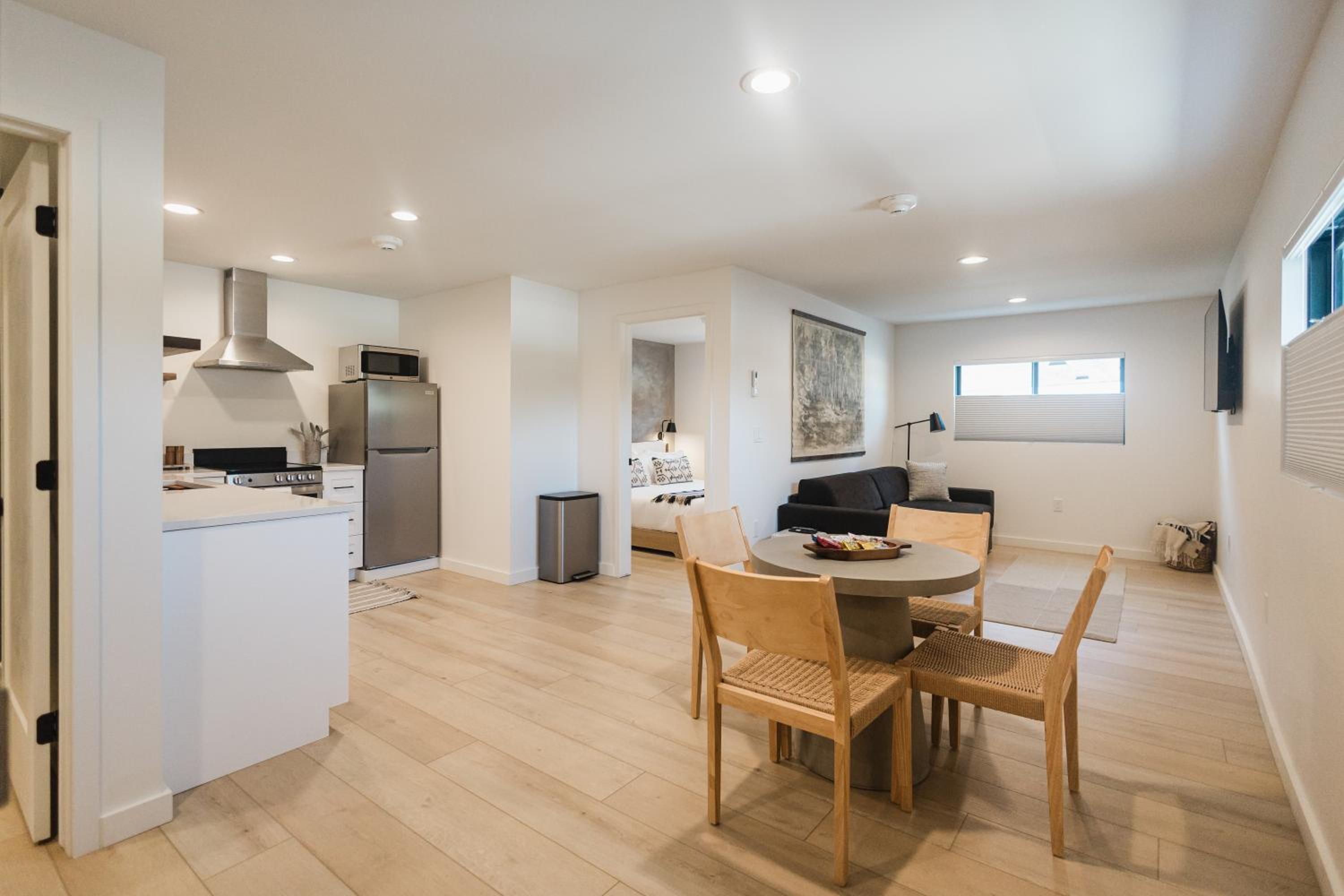 Riverstone One Bedroom Suite w/Kitchen