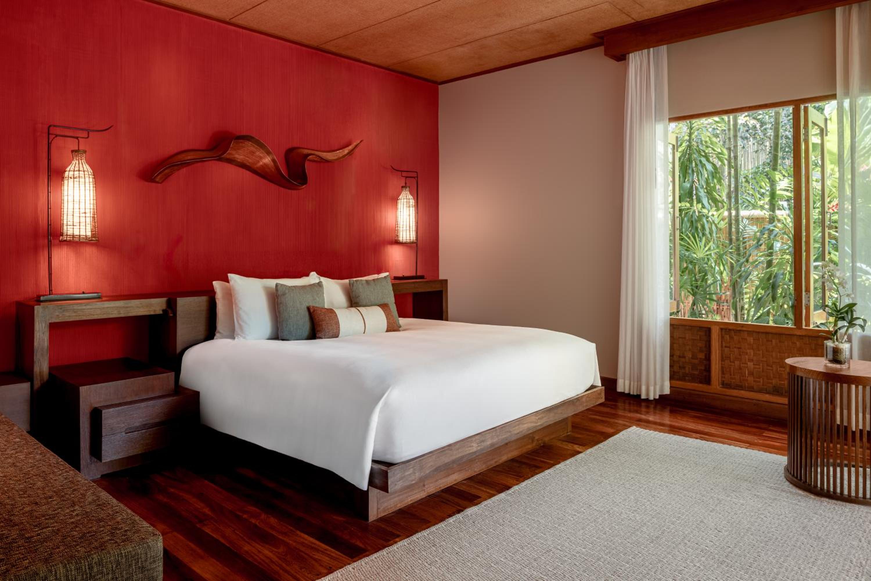 Ocean Garden Pool Suite - Photo 3