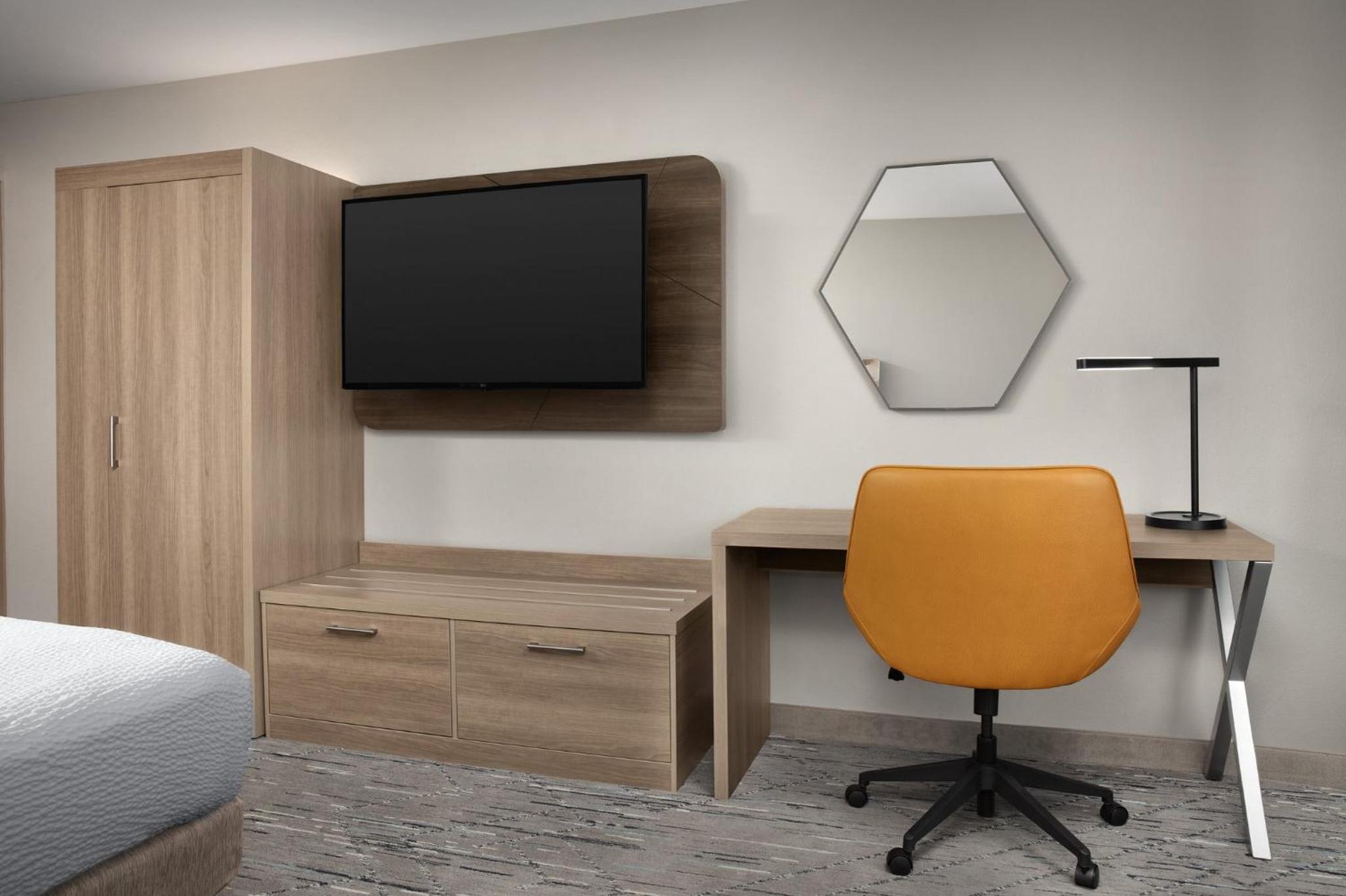 Standard King Room - Photo 2