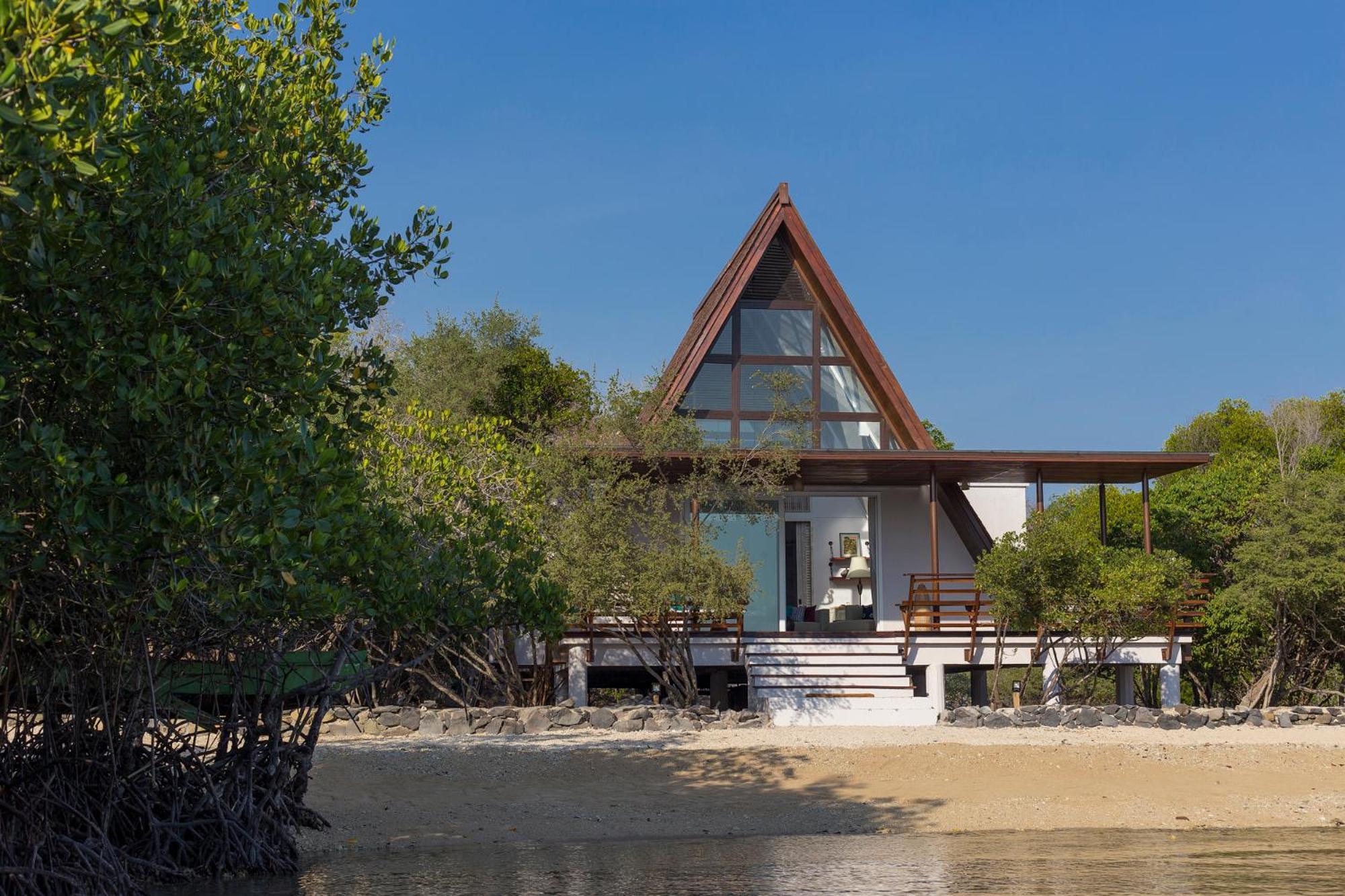 Ocean Front Mangrove Villa with Free Water Sport and Trekking - Photo 16