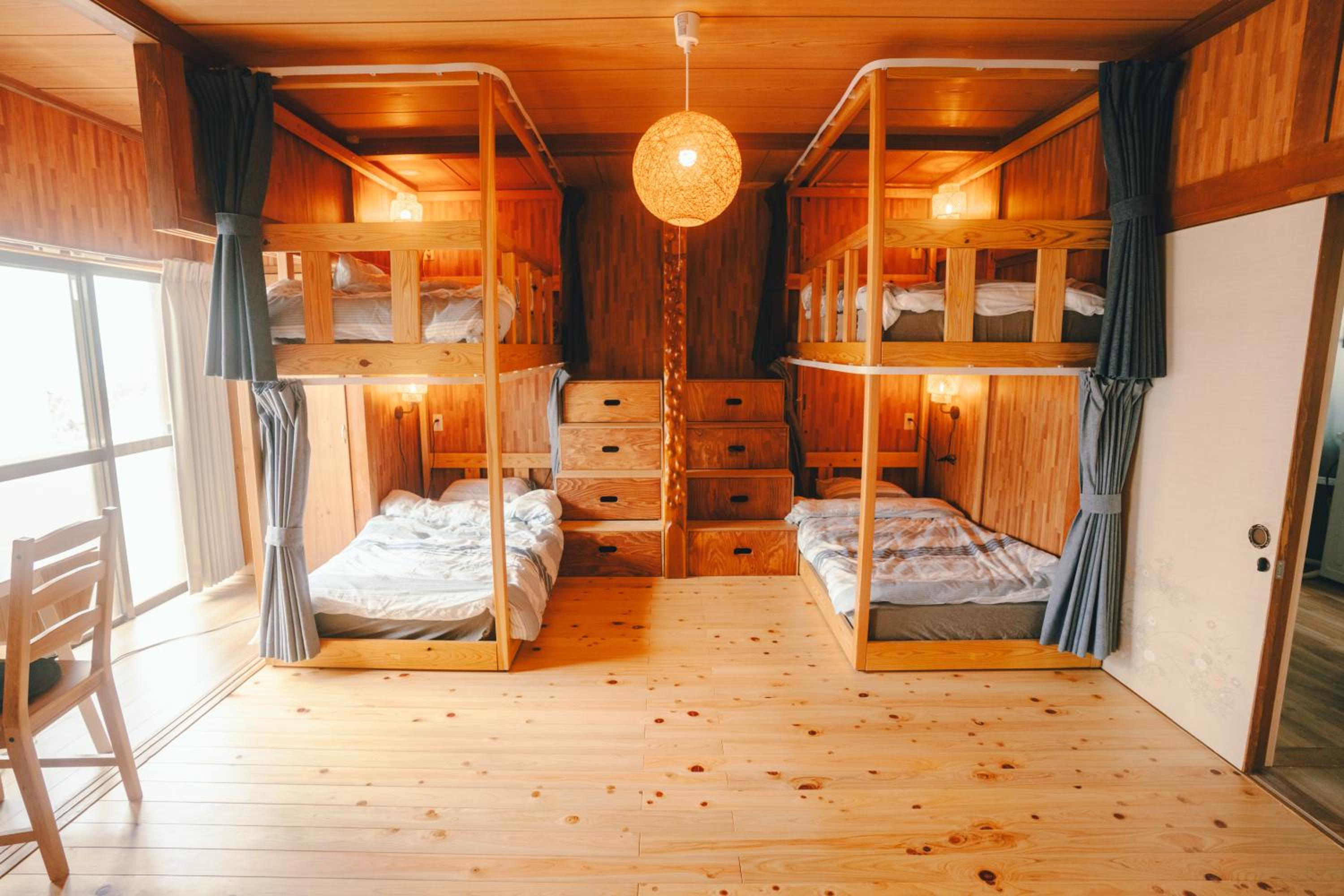4-Bed Mixed Dormitory Room photo 2