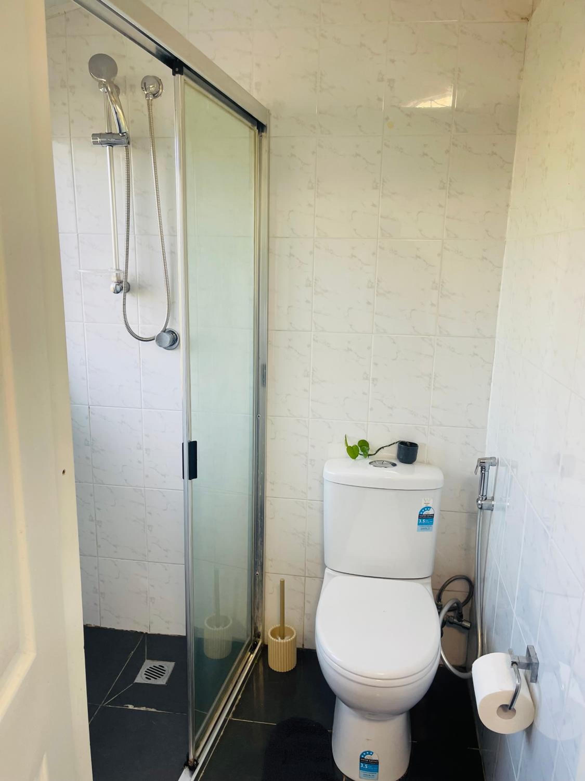 Double Room with Private Bathroom photo 3