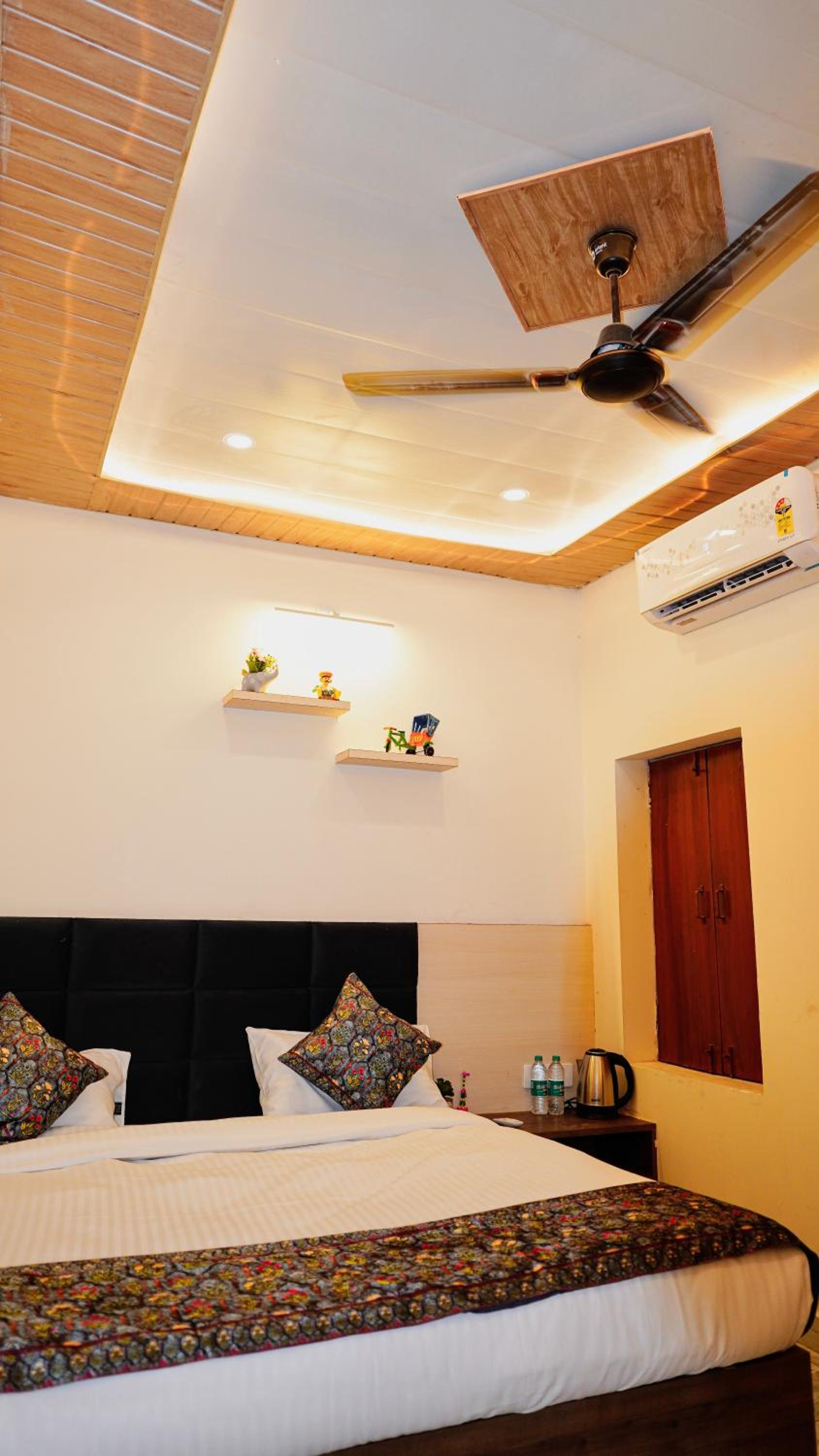 Deluxe Double Room - Photo 3