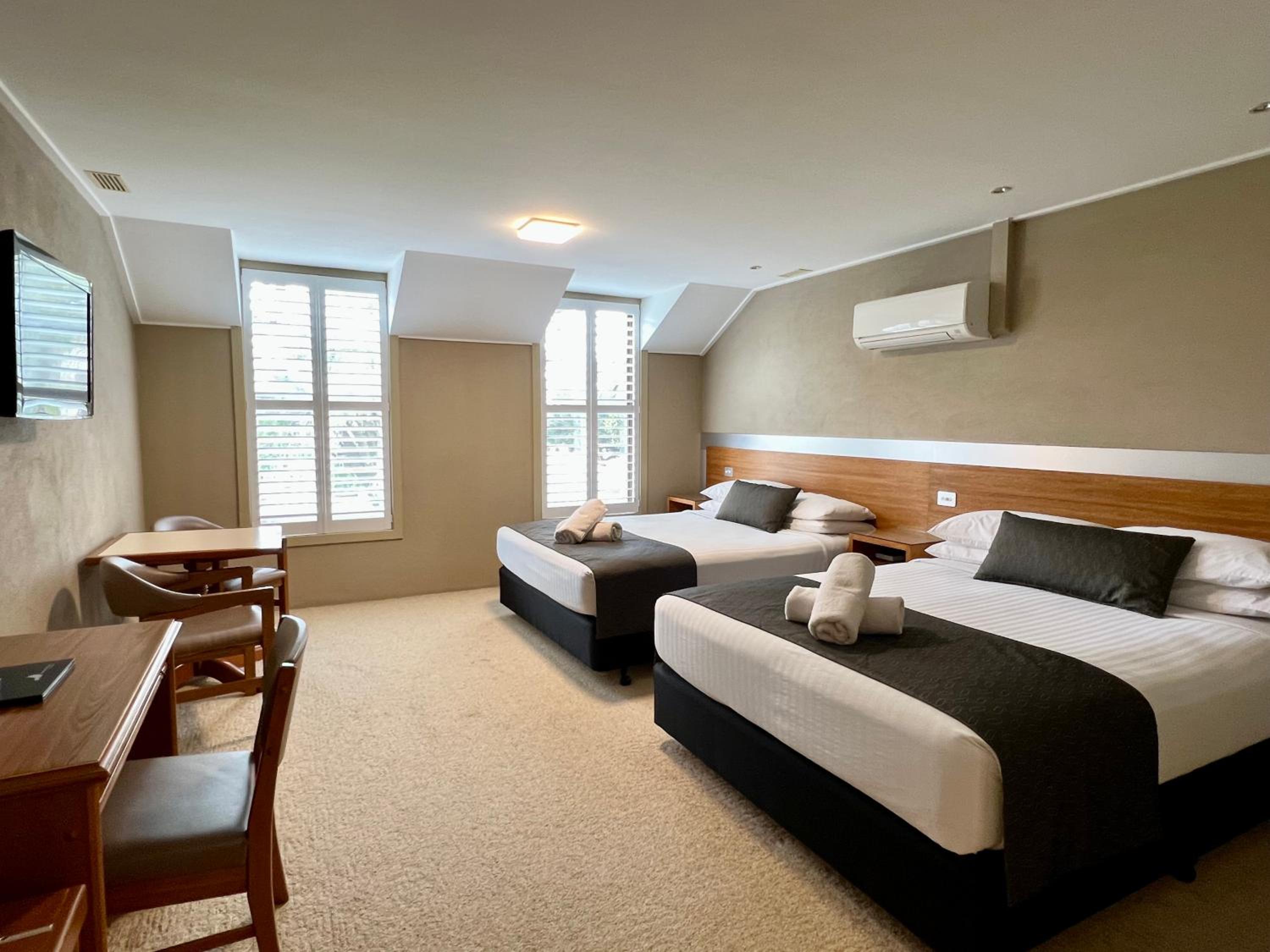 Executive Queen Room - Photo 4
