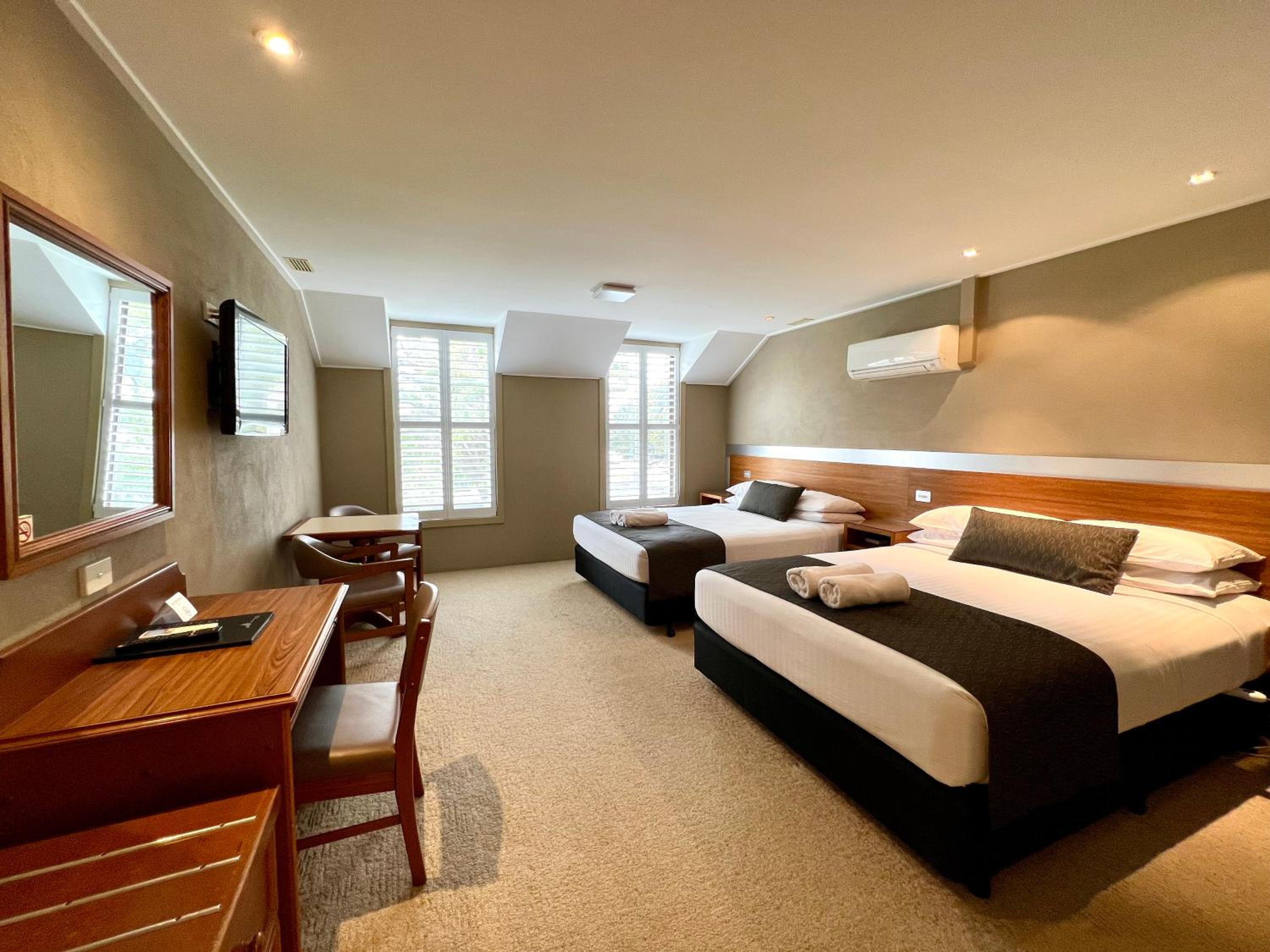Executive Queen Room - Photo 5