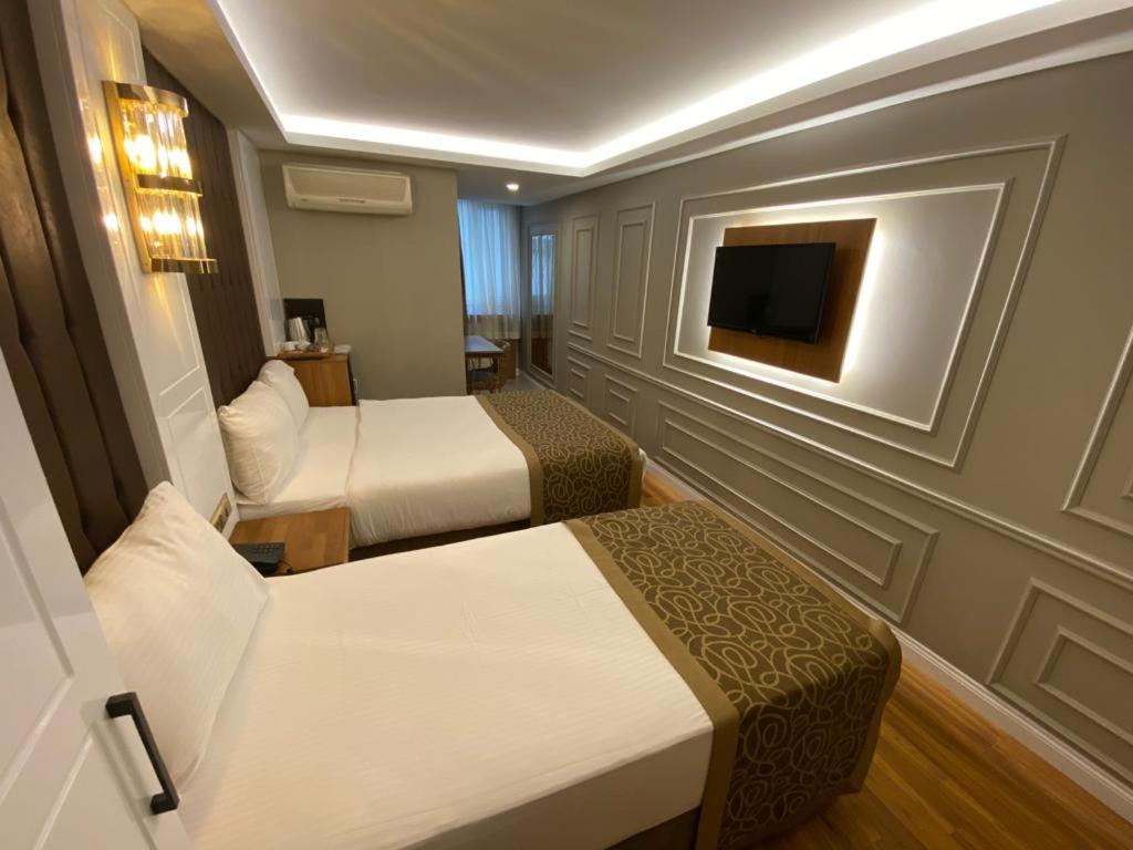 Standard Double or Twin Room photo 1