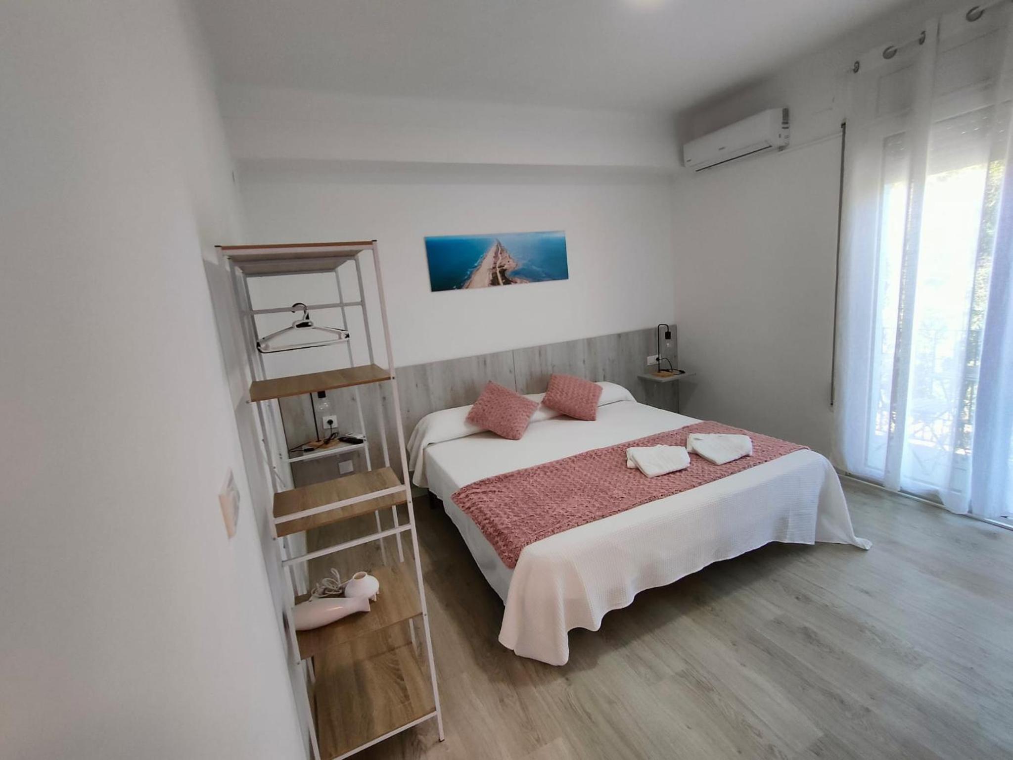 Quadruple Room with Balcony photo 3