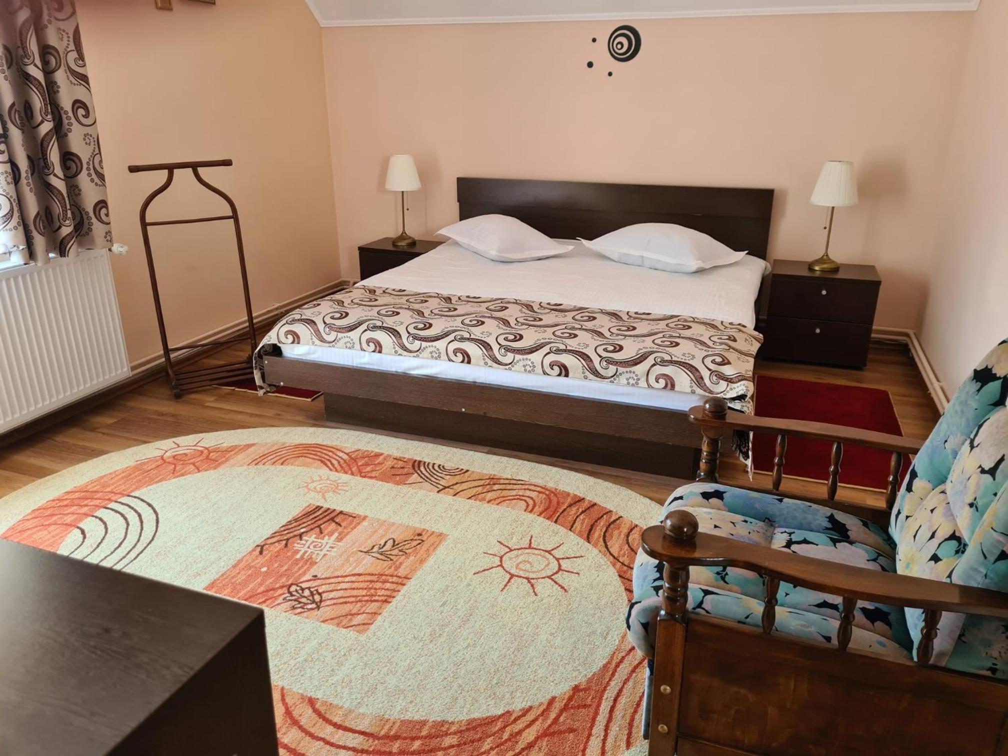 Two-Bedroom Apartment with Balcony and Terrace photo 2