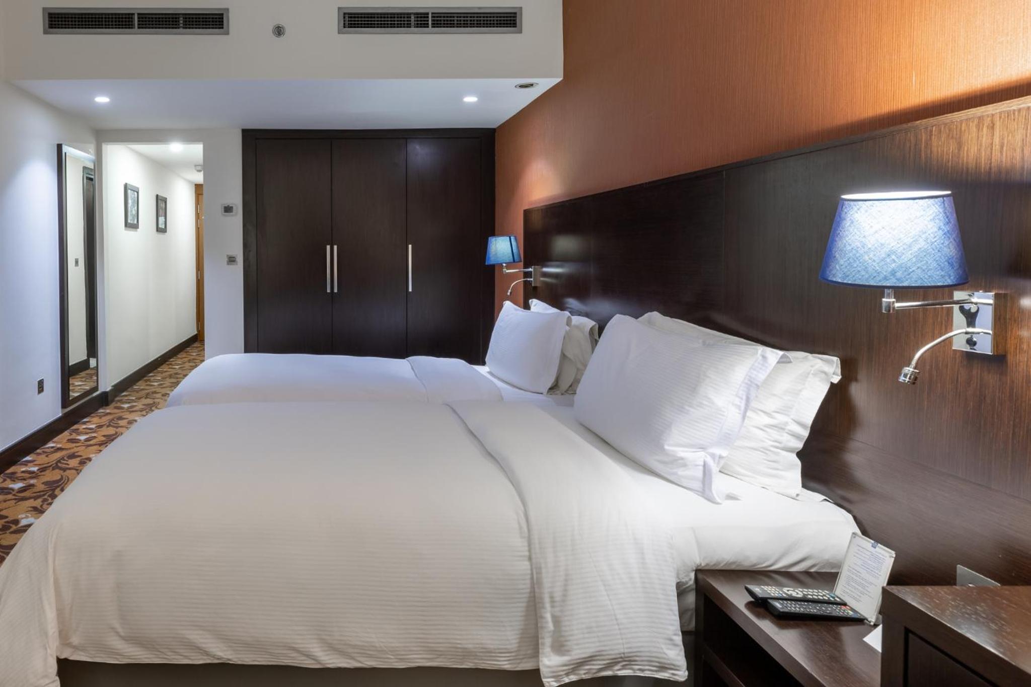 Guest Room - Twin Beds - Photo 1