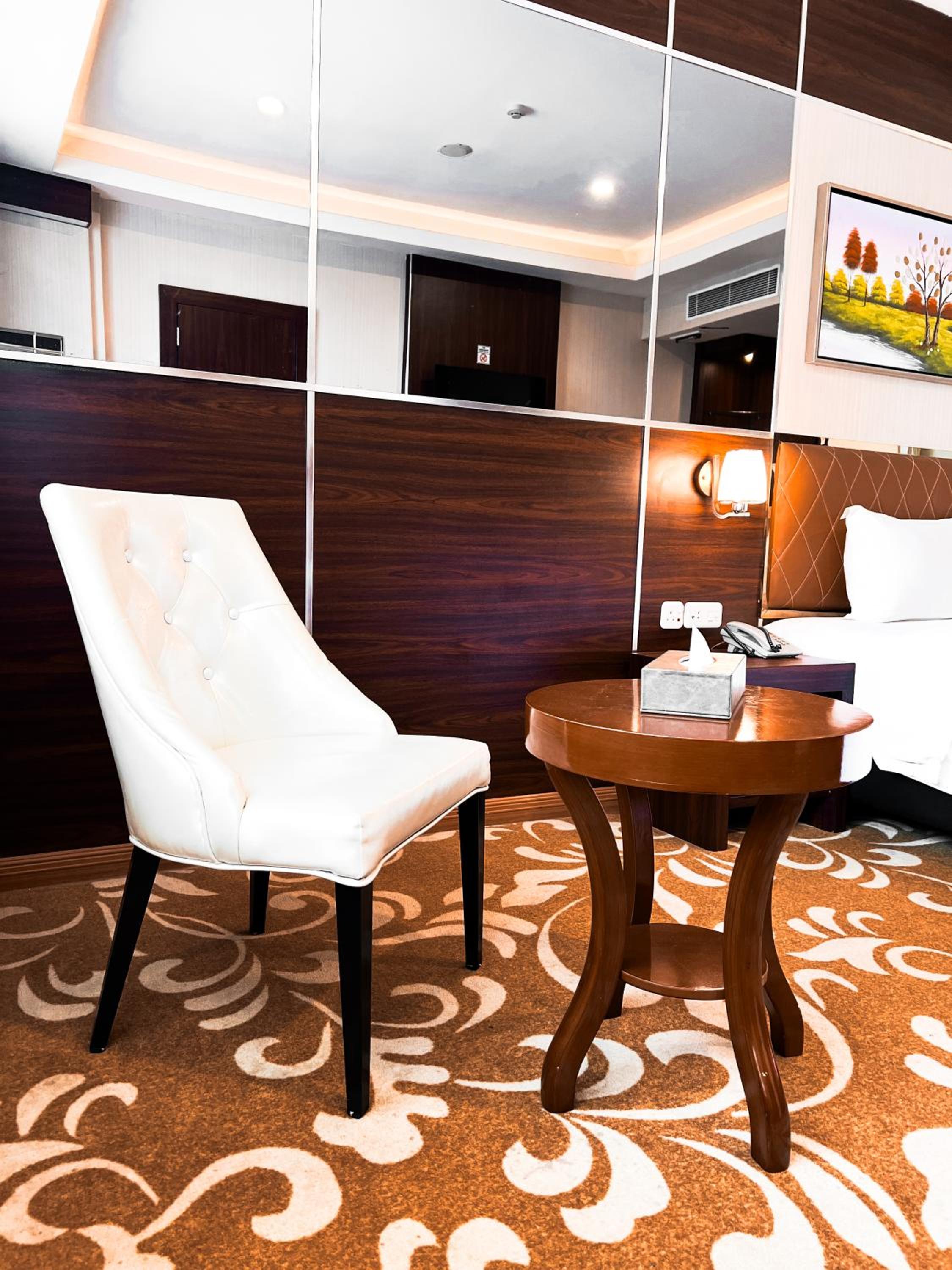 Grand Executive Room photo 3