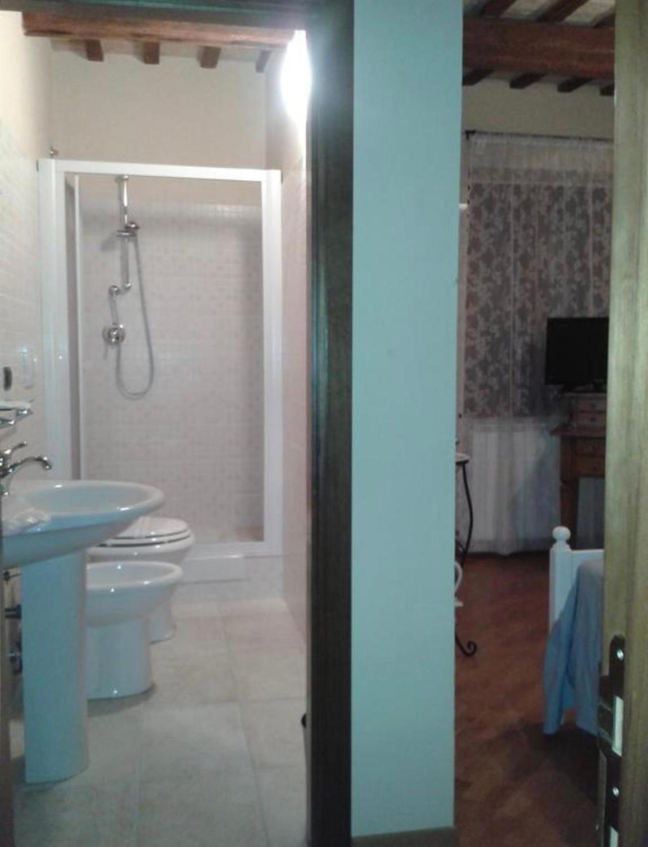Large Double Room photo 2