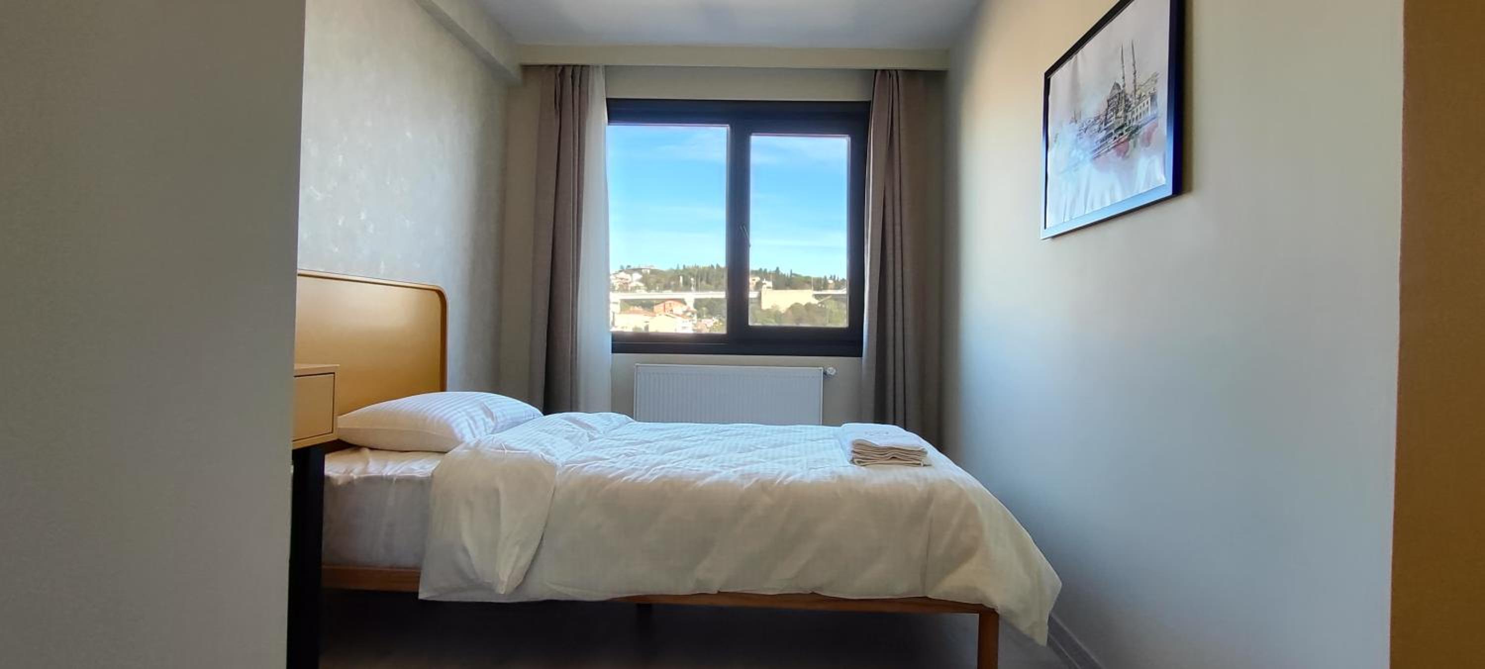 Three-Bedroom Apartment with Sea View photo 2