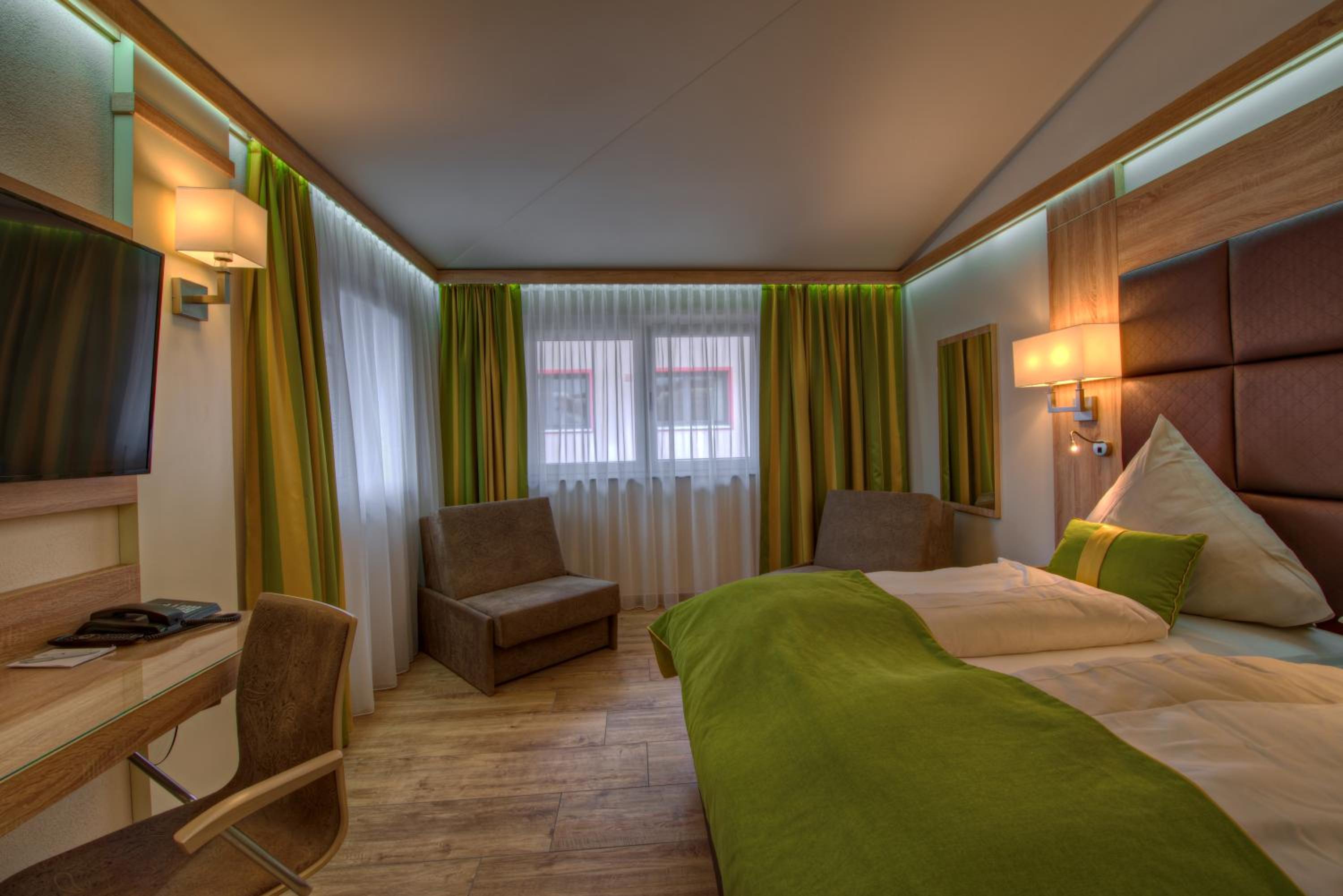 Deluxe Twin Room photo 1