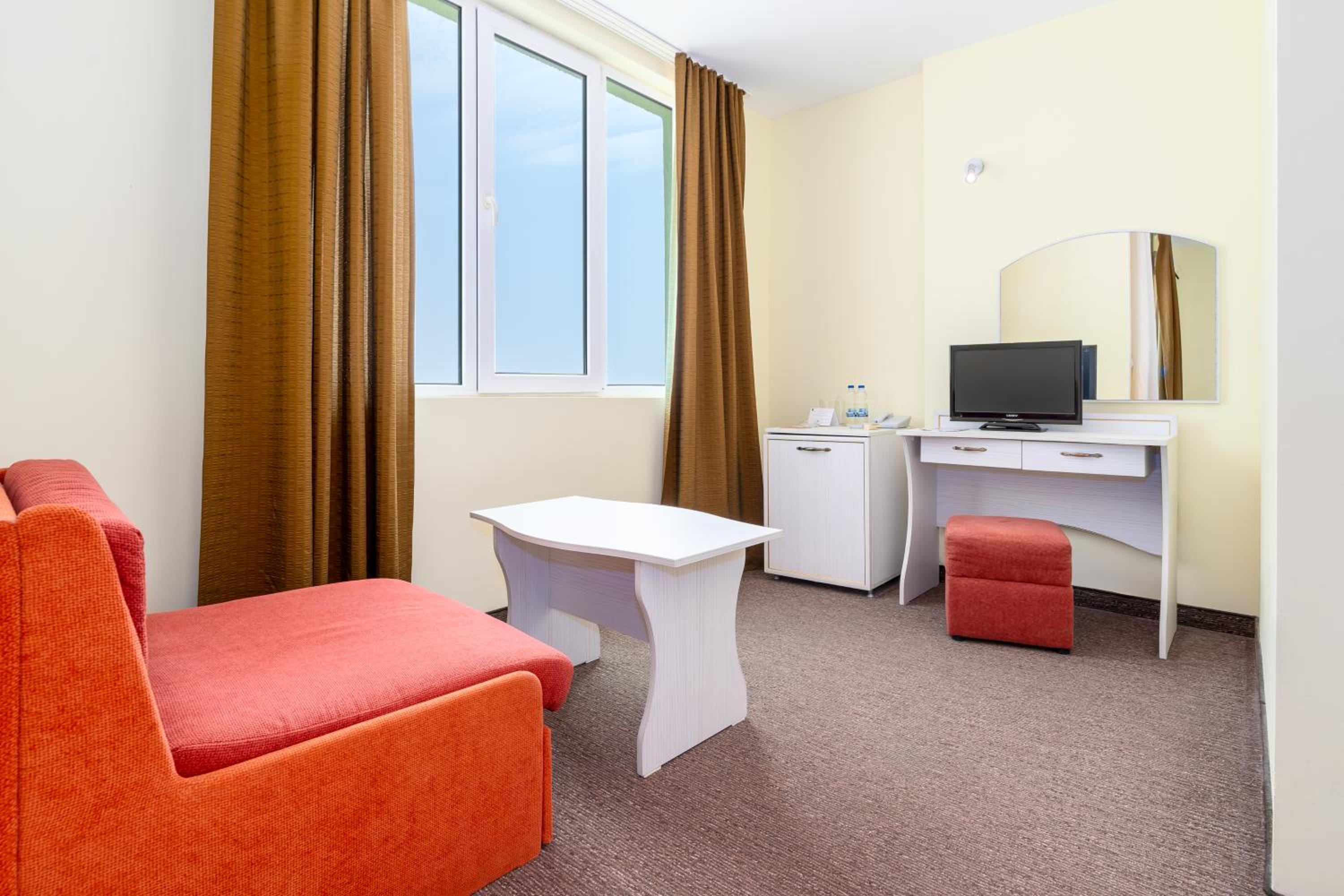Double Room – Free Beach Access - Photo 4