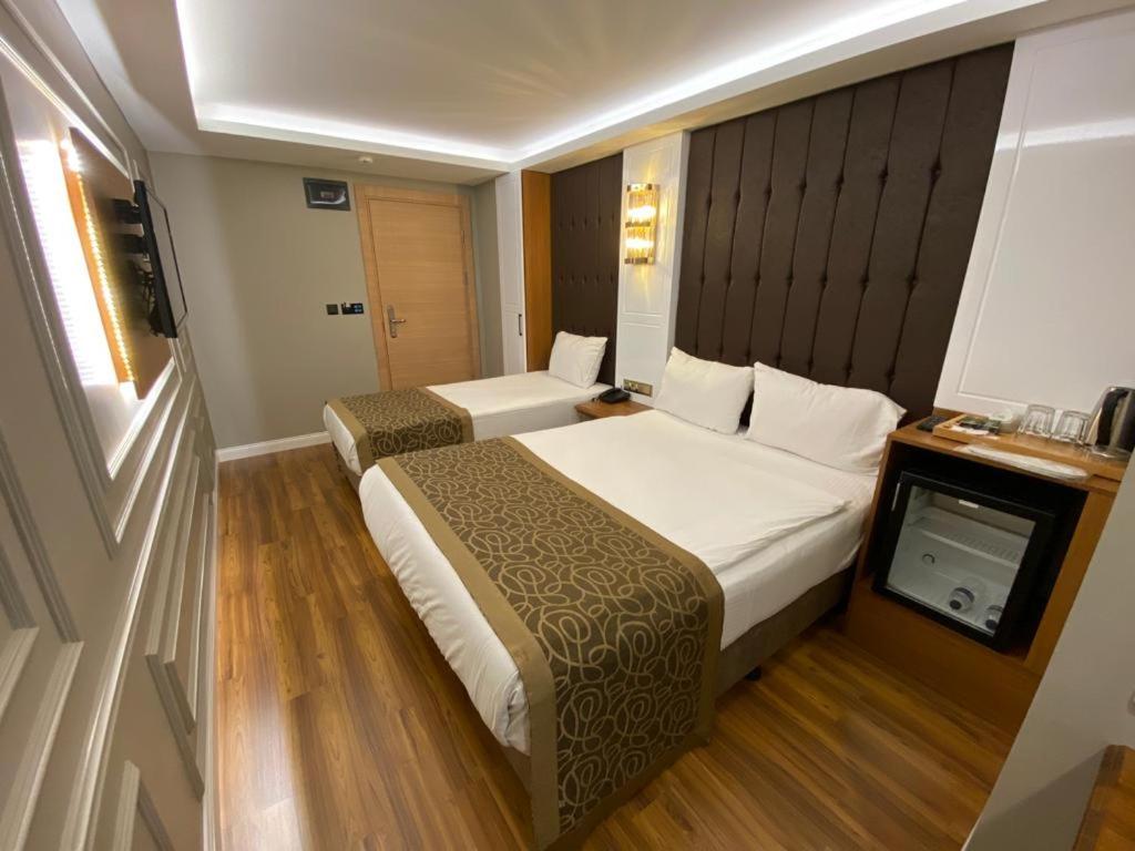 Standard Double or Twin Room photo 2