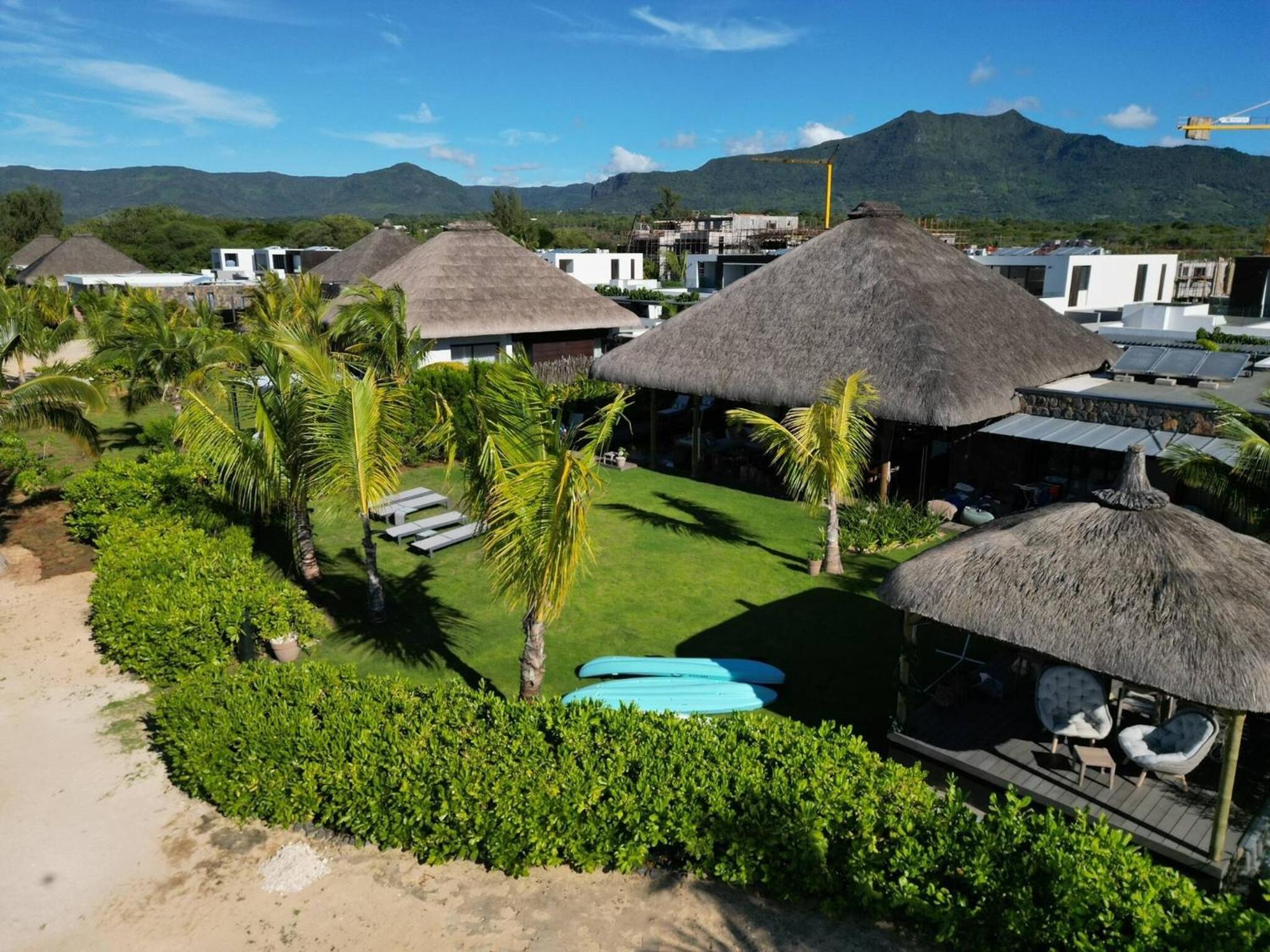 Villa photo 2